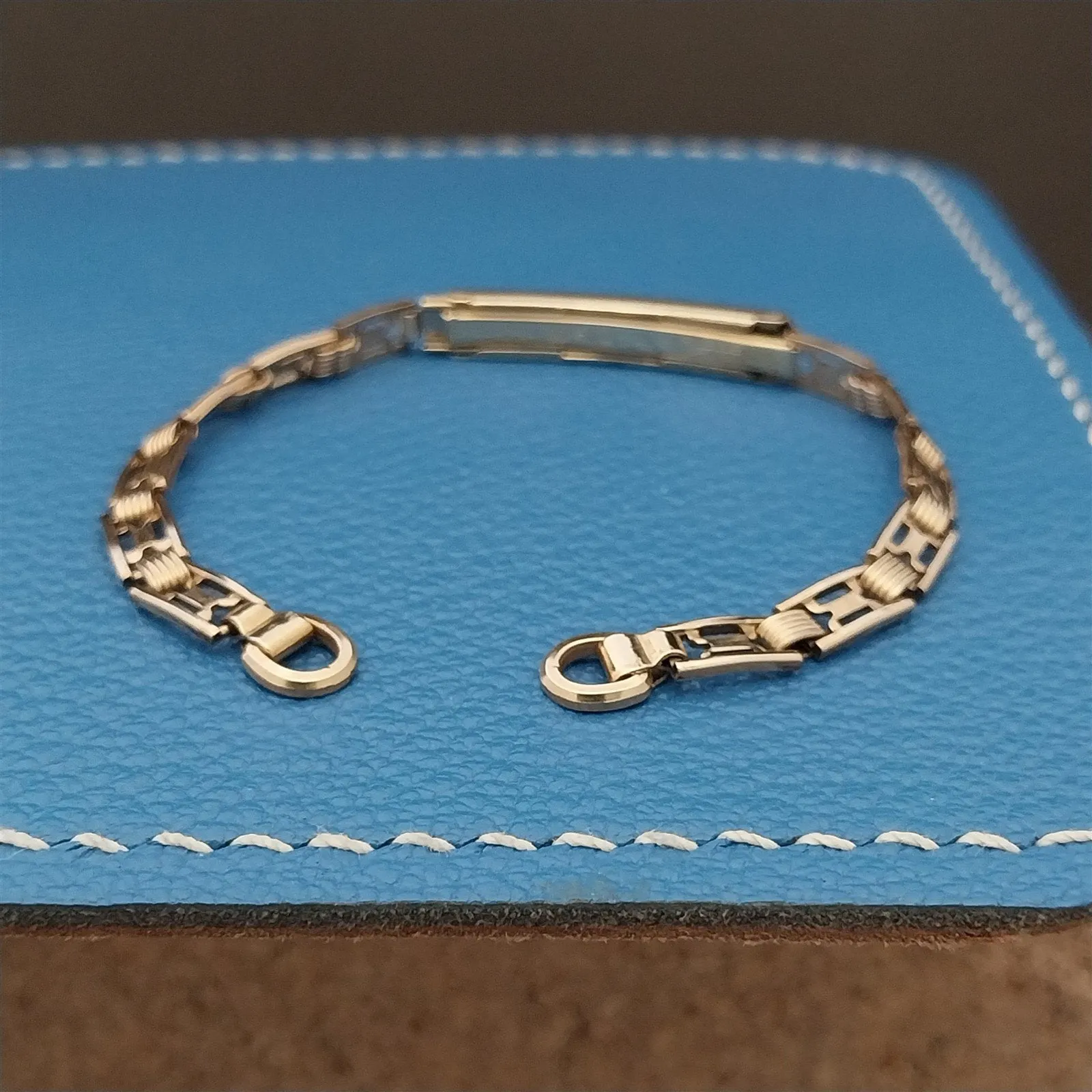 1940s Vintage Ladies Finesse USA 12k Yellow Gold Filled Cocktail Watch Bracelet
