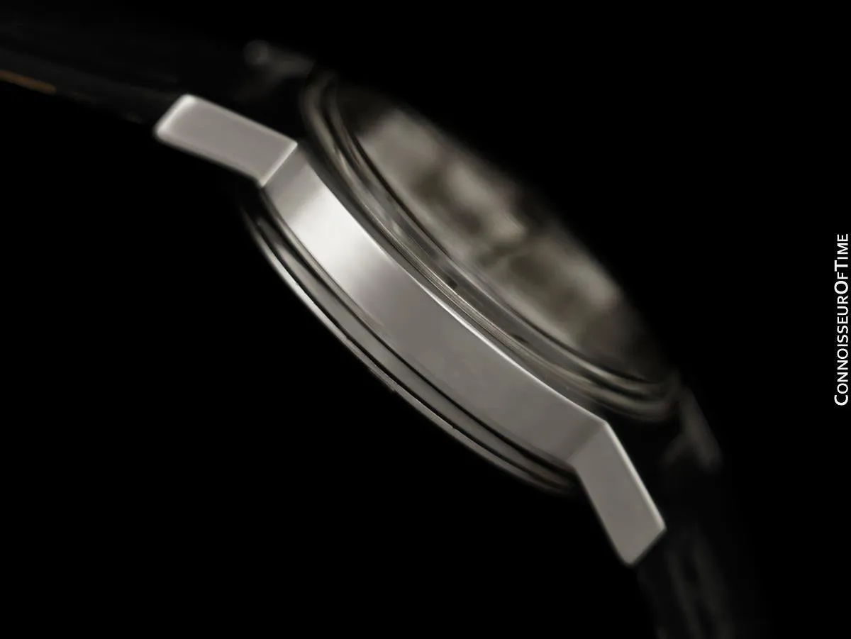 1972 Omega Geneve Vintage Mens Automatic Watch with Quick-Setting Date - Stainless Steel