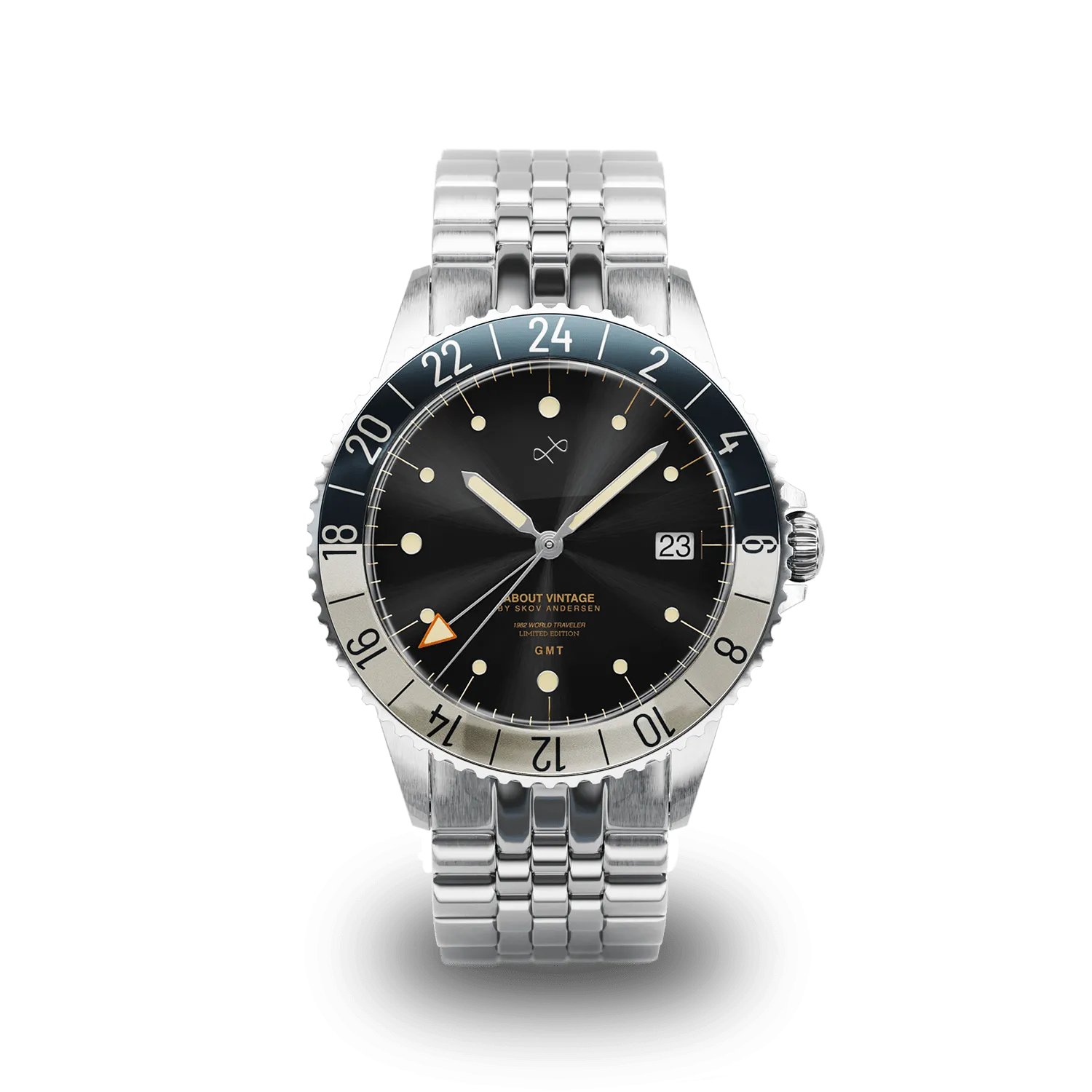 1982 GMT World Traveler, Steel / Dark Blue & Off White