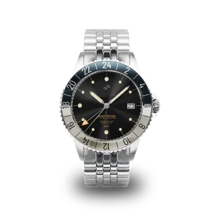 1982 GMT World Traveler, Steel / Dark Blue & Off White