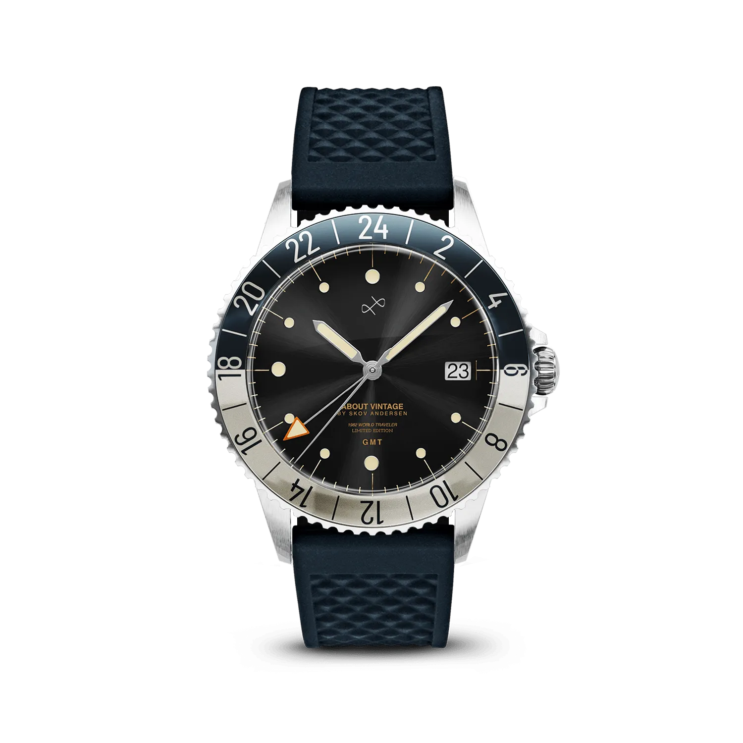 1982 GMT World Traveler, Steel / Dark Blue & Off White