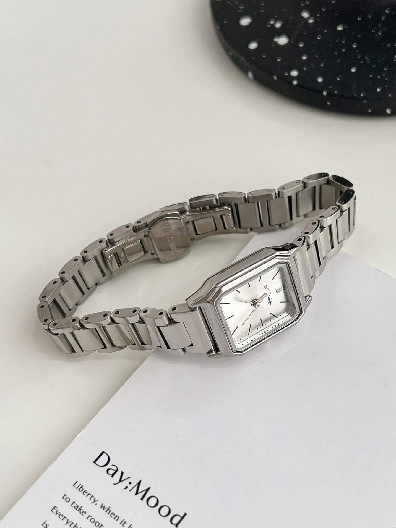 1pc Square Dial Quartz Watch - Silver