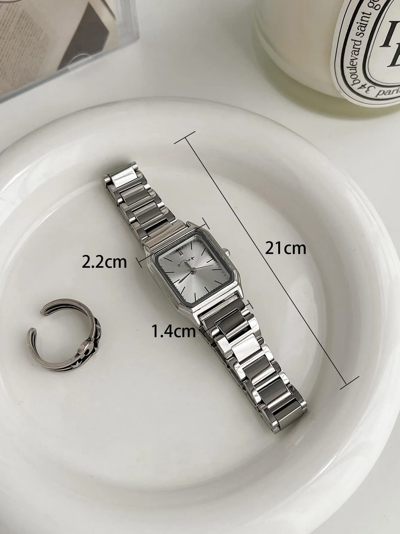 1pc Square Dial Quartz Watch - Silver