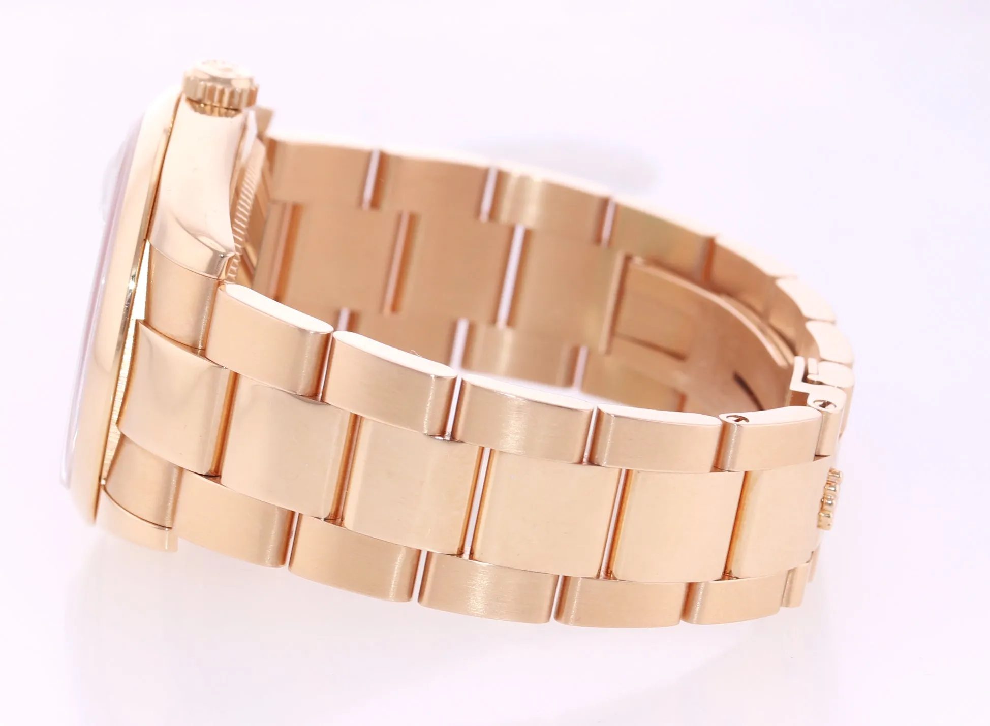 2001 Rolex President Day Date Rose Gold 118205 White Roman Modern Watch Box