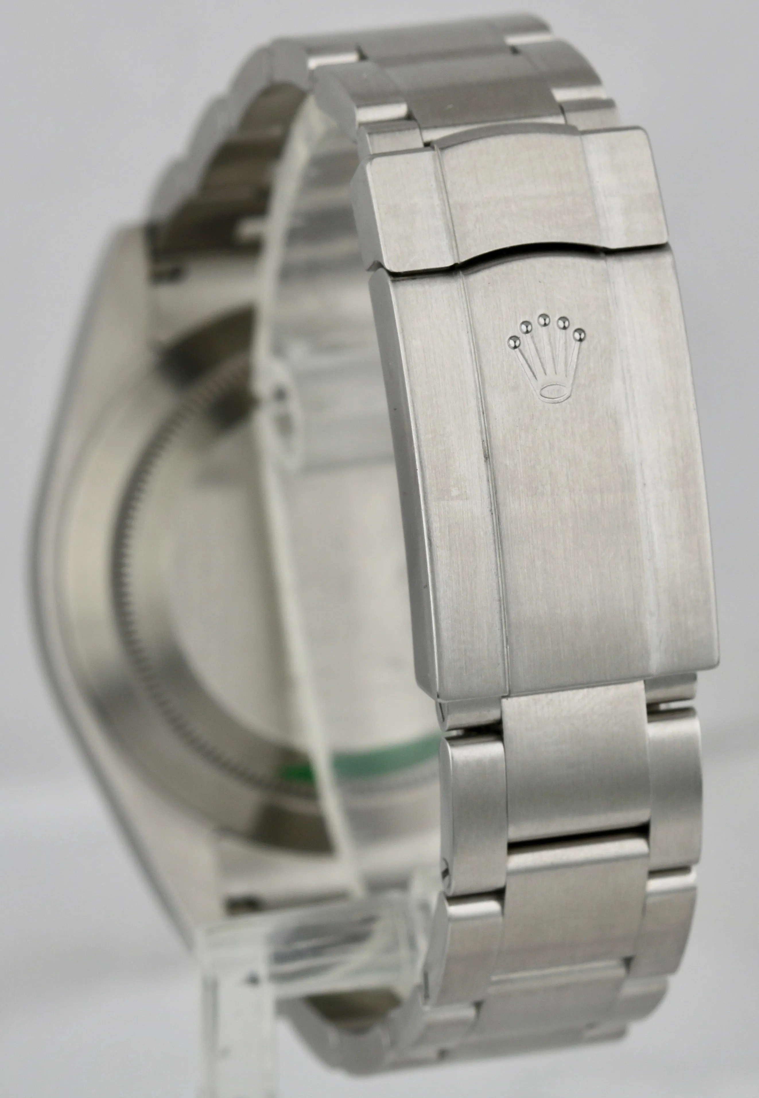 2018 Rolex Oyster Perpetual 39mm Grape Stainless Steel 114300 Watch B&P