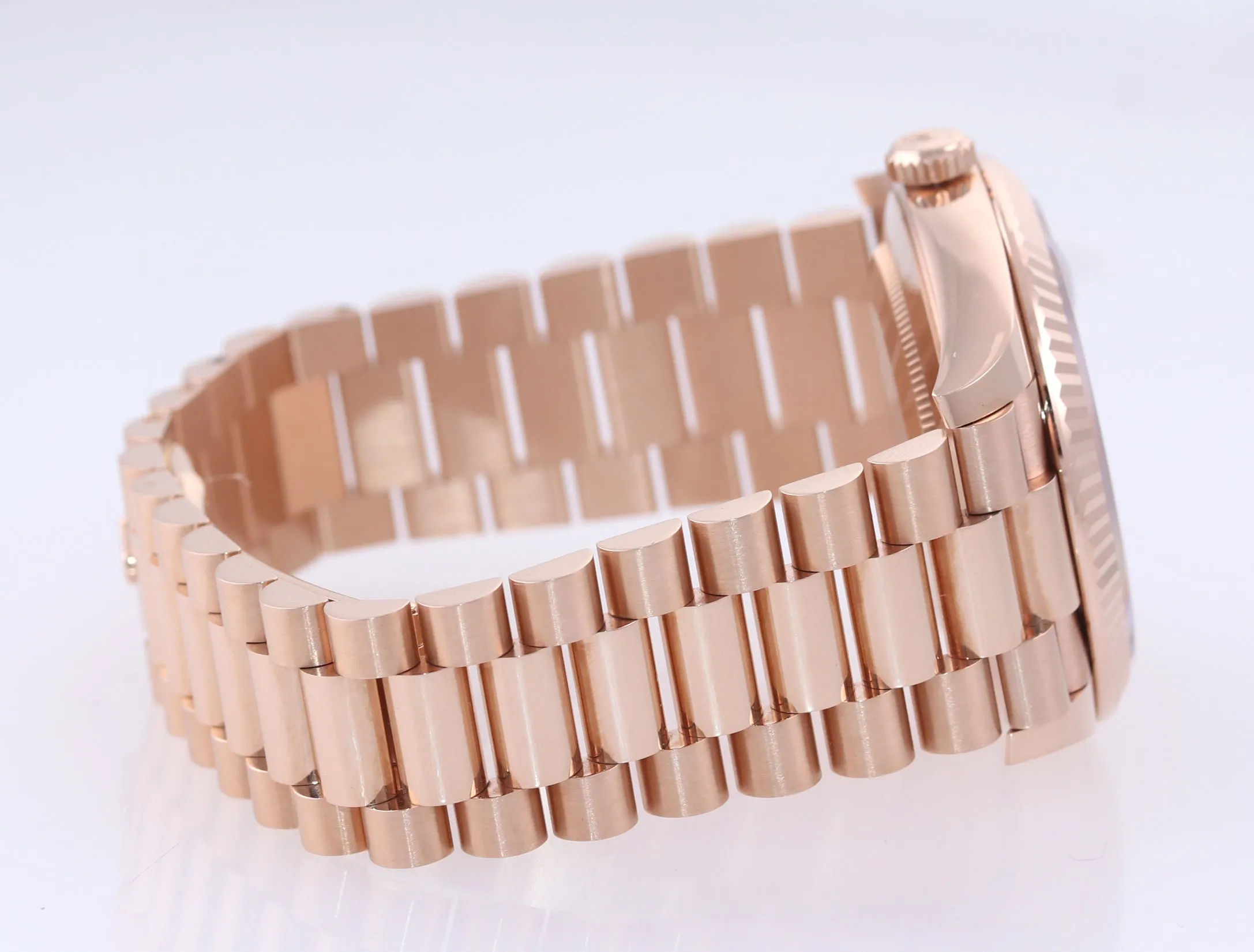 2019 NEW Rolex President 40mm 18k Rose Gold Olive Green Roman 228235 Watch Box