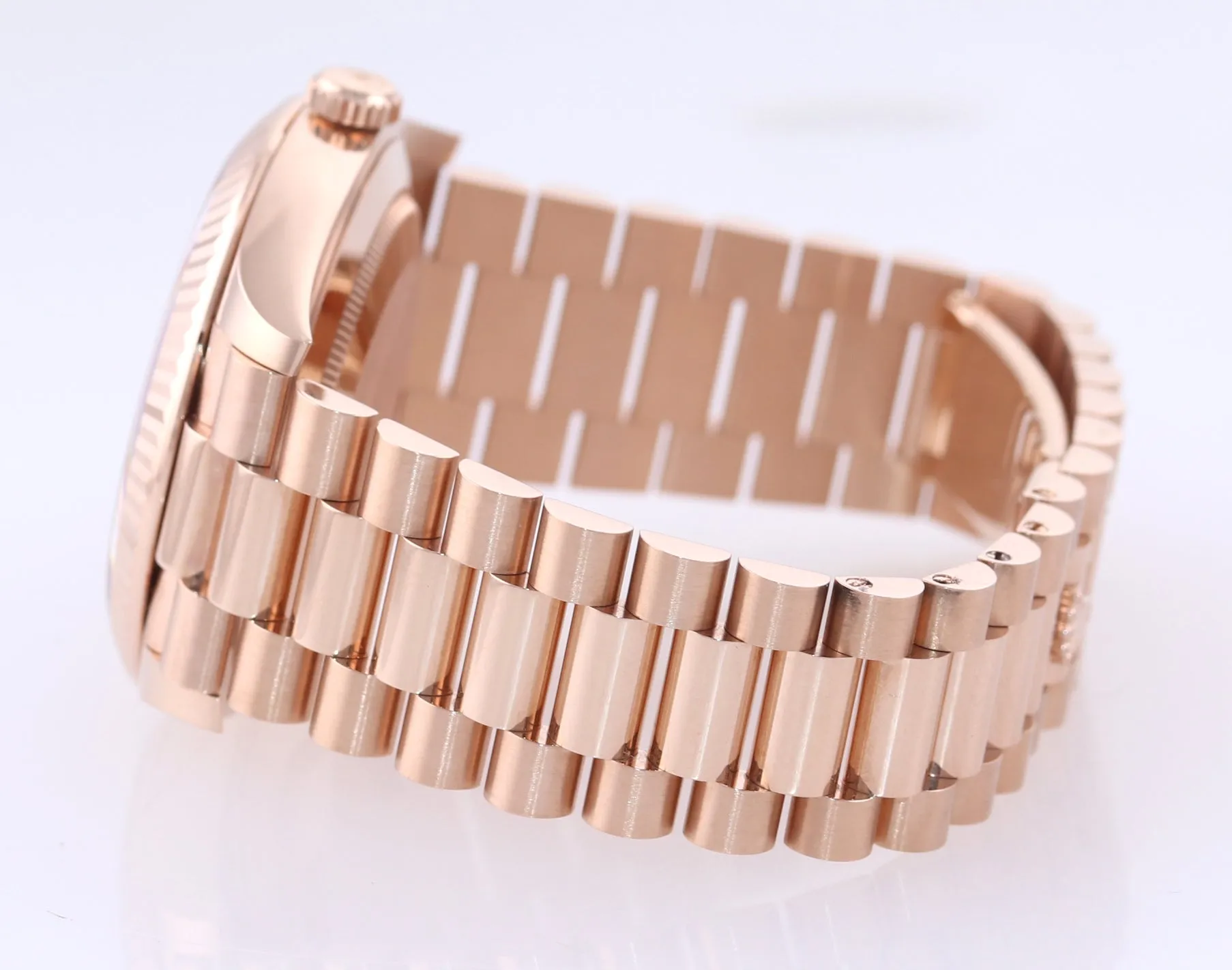 2019 NEW Rolex President 40mm 18k Rose Gold Olive Green Roman 228235 Watch Box