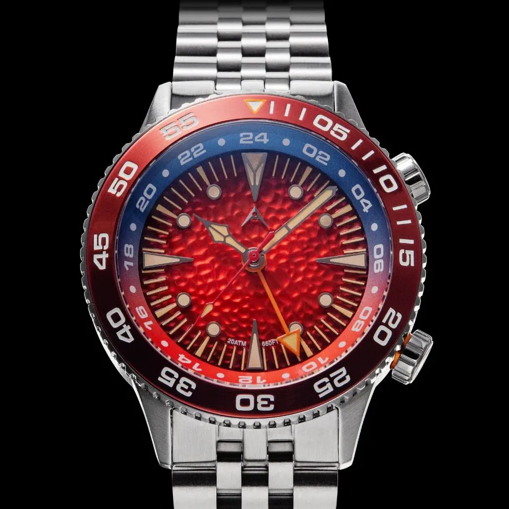 Aerotec Ace&nbsp;X&nbsp;GMT Diver - Candy&nbsp;Apple&nbsp;Red Dive&nbsp;Watch