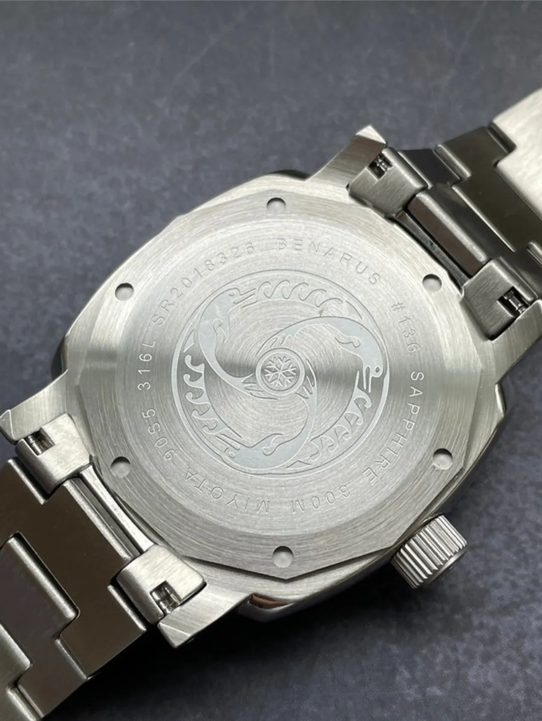 Benarus Moray 42 vintage matte black California vintage lume