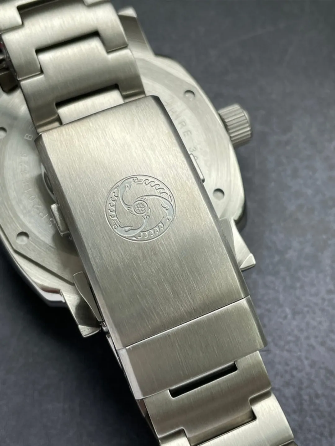 Benarus Moray 42 vintage matte black California vintage lume