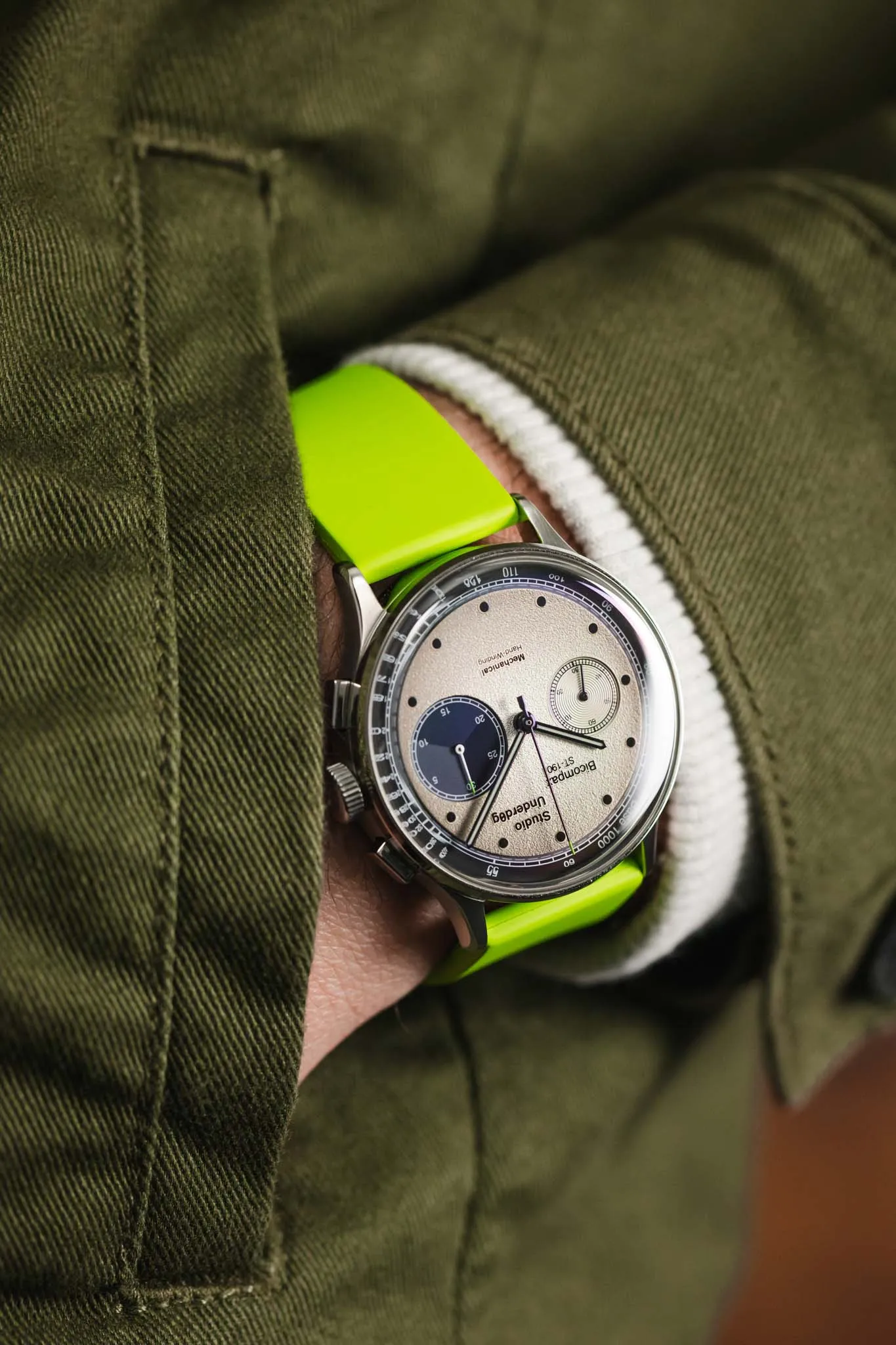 Bonetto Cinturini 270 Self-Punch Rubber Watch Strap in LIME GREEN