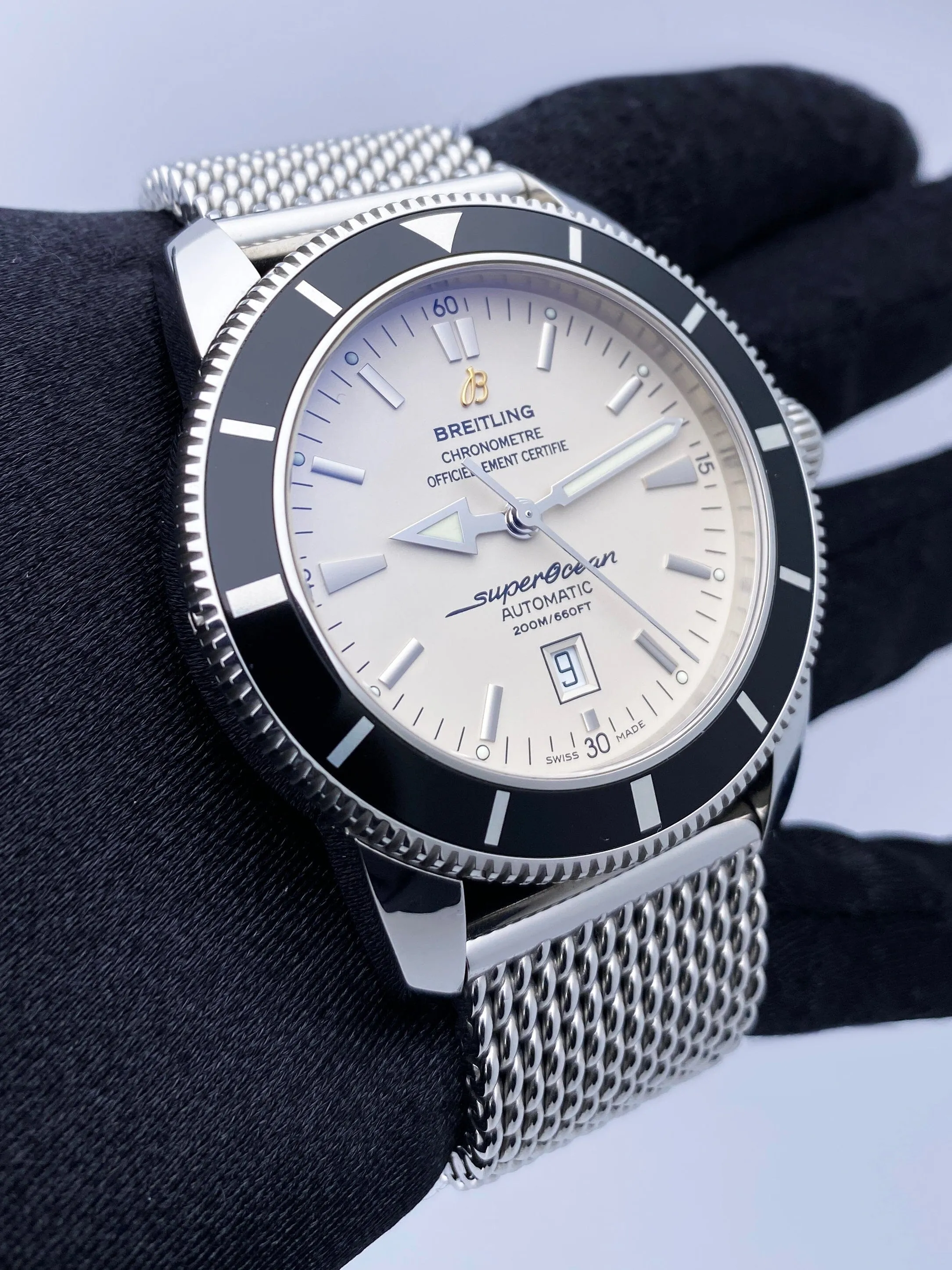 Breitling Superocean Heritage 46 A17320 White Dial Mens Watch Box Papers