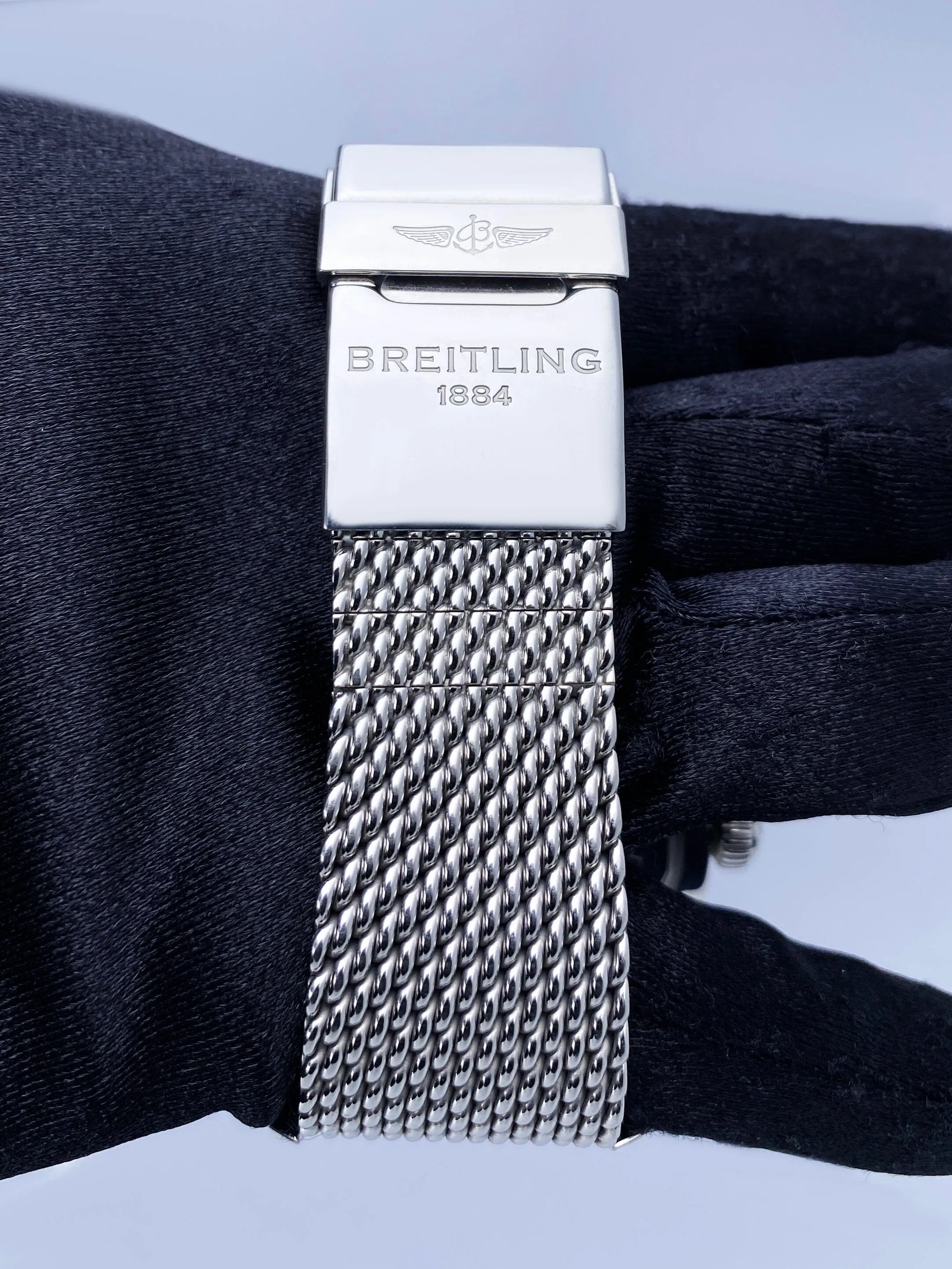 Breitling Superocean Heritage 46 A17320 White Dial Mens Watch Box Papers
