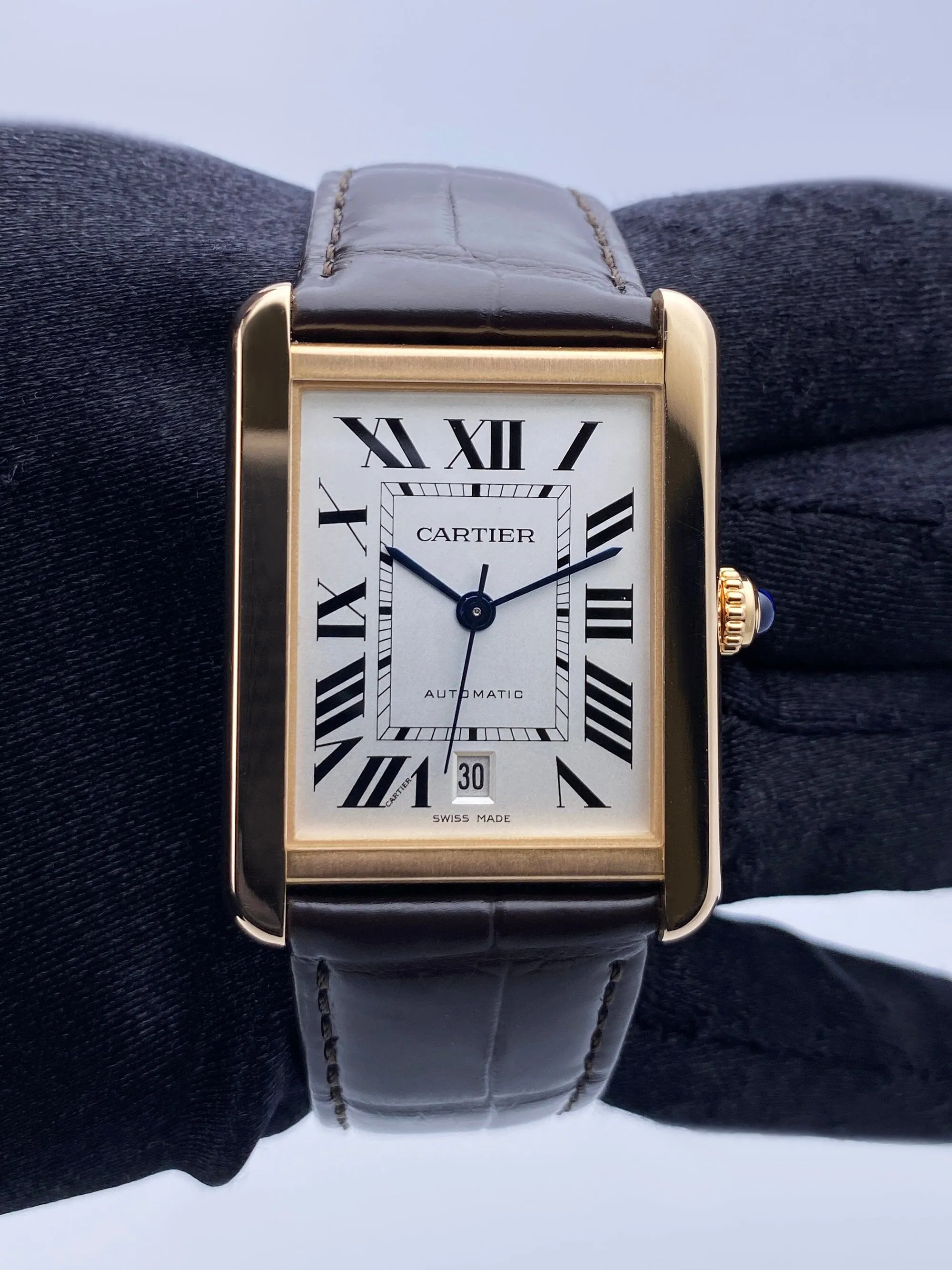 Cartier Tank Solo XL W5200026 18K Rose Gold Mens Watch