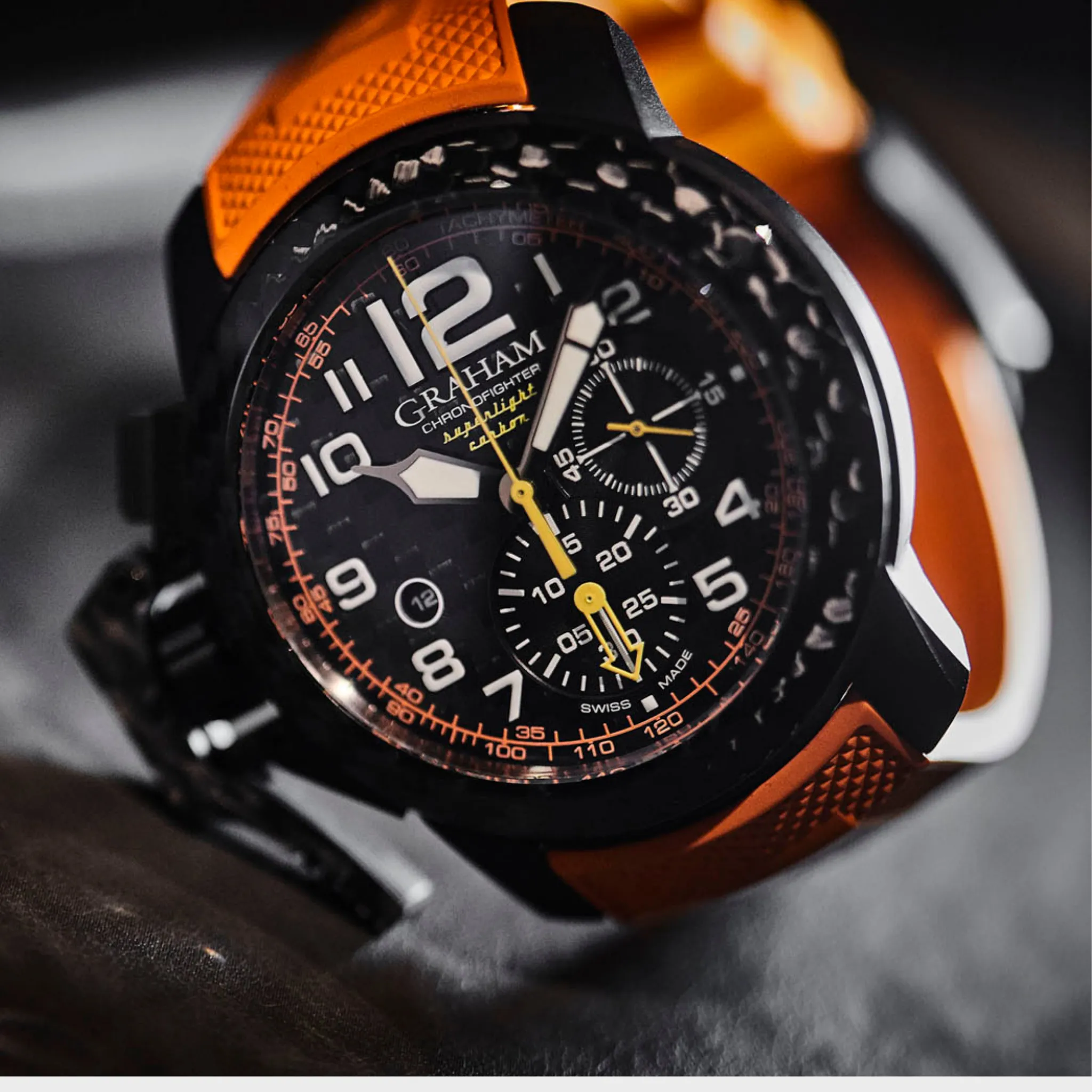 CHRONOFIGHTER SUPERLIGHT CARBON (ORANGE)