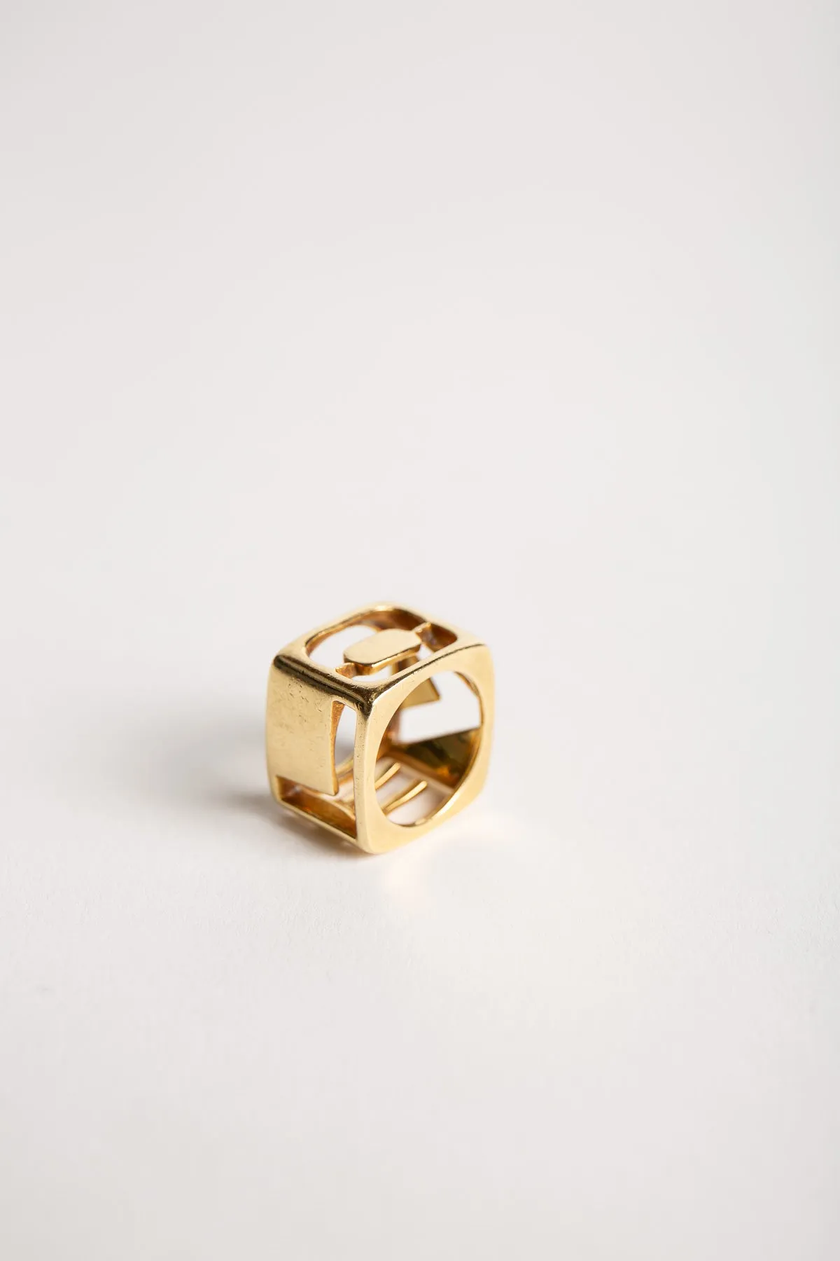 DONALD CLAFIN FOR TIFFANY & CO. | VINTAGE 18K YELLOW GOLD LOVE RING