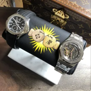 DUO Watch Stand