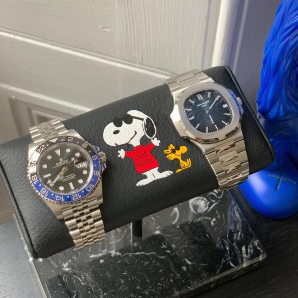 DUO Watch Stand