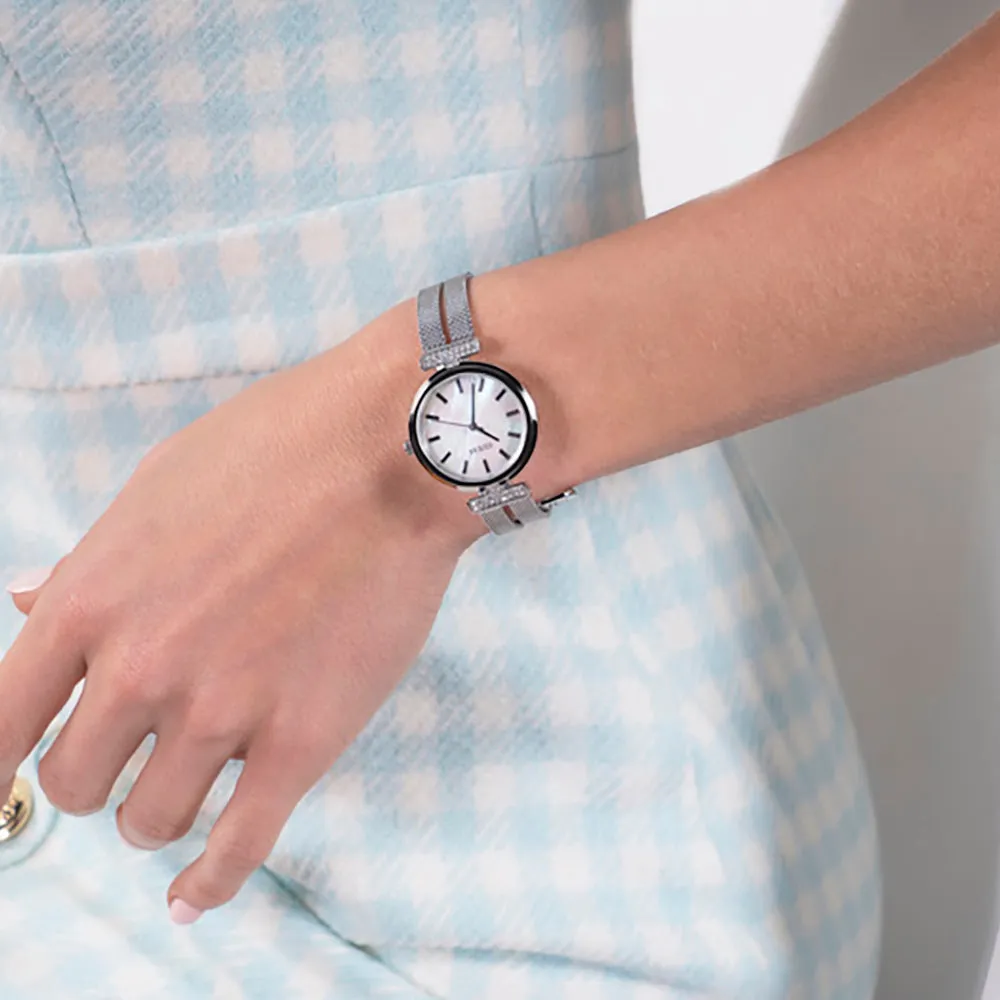 Guess Women's Watch Silver Tone Case Quartz