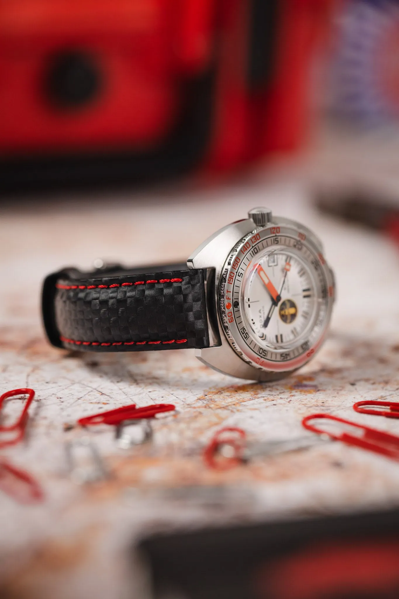 Hirsch CARBON Embossed Water-Resistant Leather Watch Strap in BLACK/RED