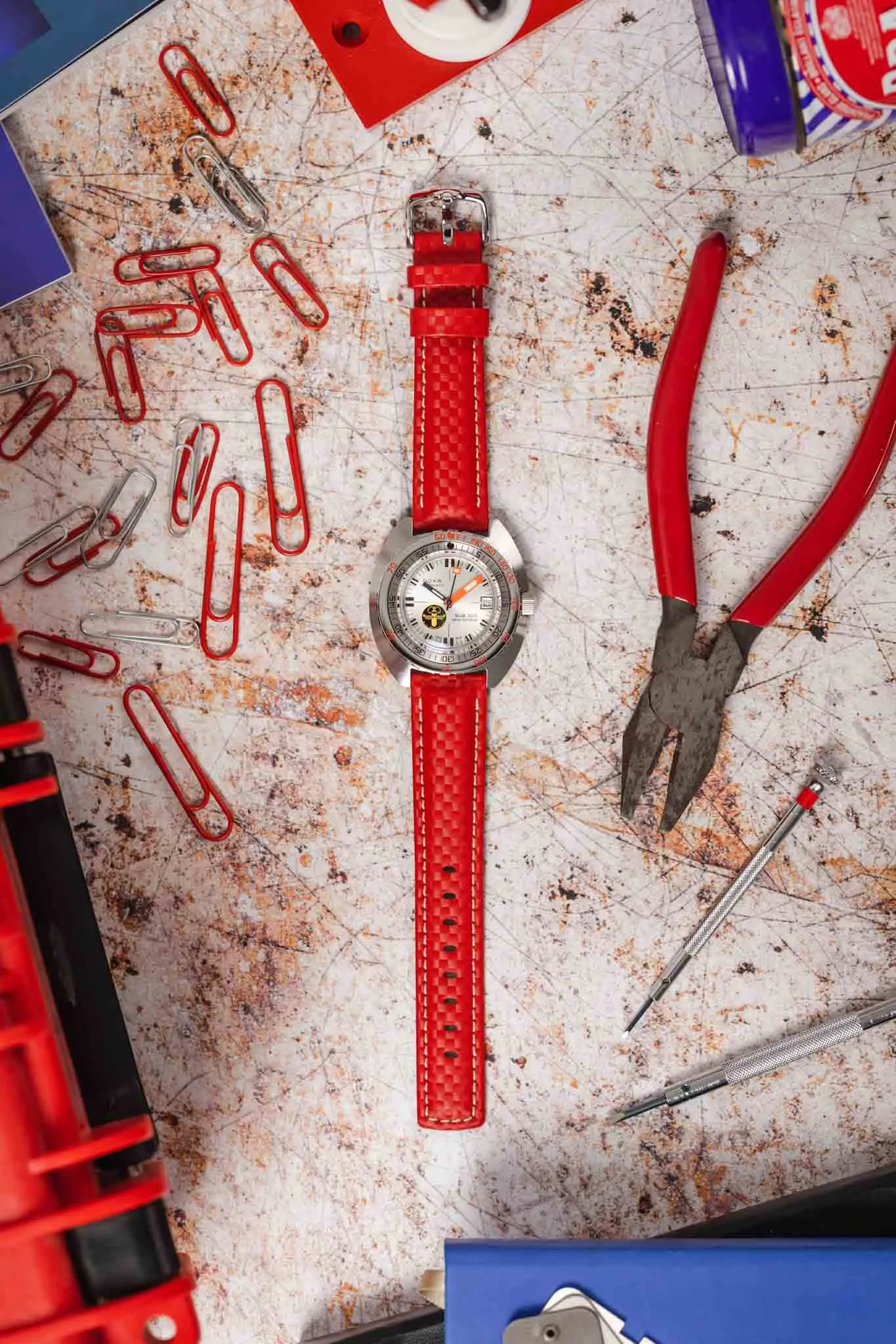 Hirsch CARBON Embossed Water-Resistant Leather Watch Strap in RED
