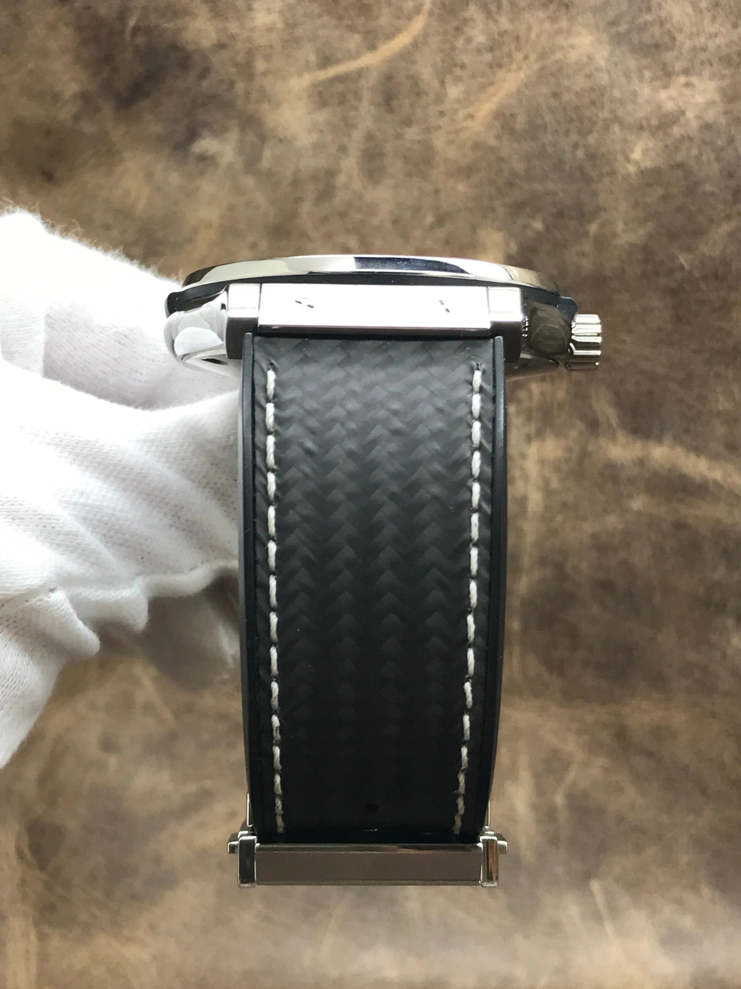Hublot Classic Fusion 511.NX.1771.QR Carbon Fiber Dial Automatic Men's Watch