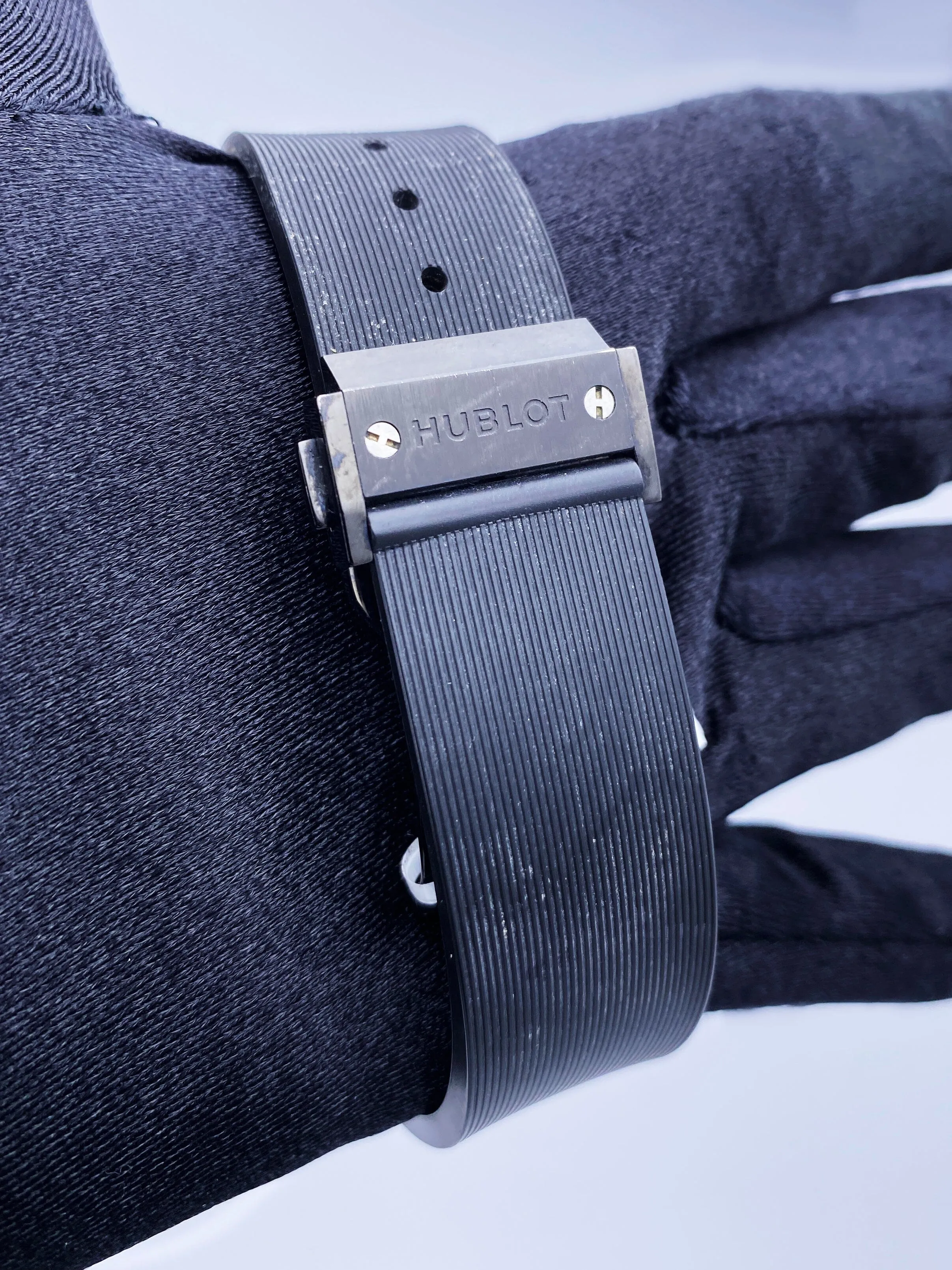 Hublot Classic Fusion 542.CM.1770.RX Black Ceramic Mens Watch