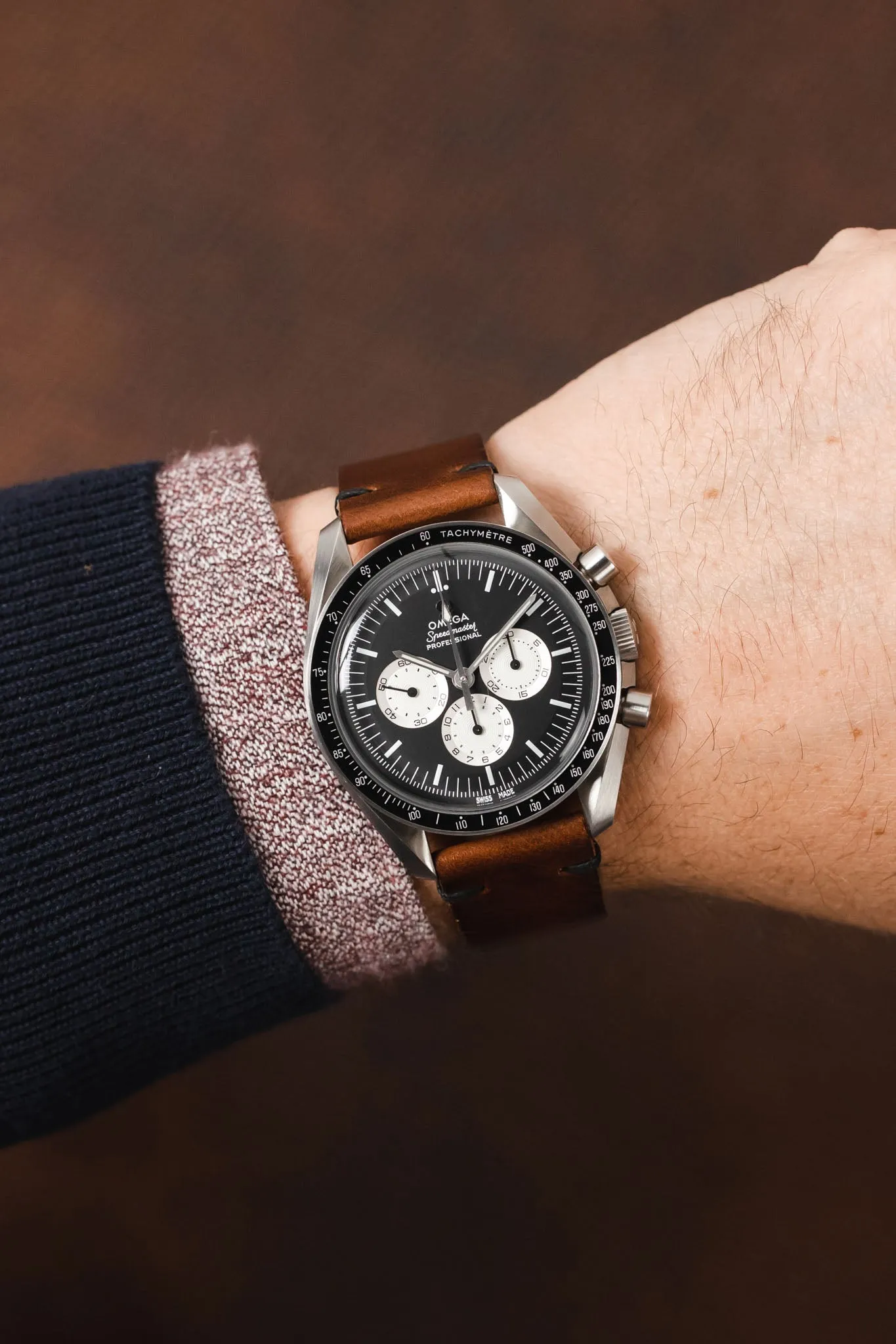 JPM NERO Vintage Leather Watch Strap in DISTRESSED BROWN