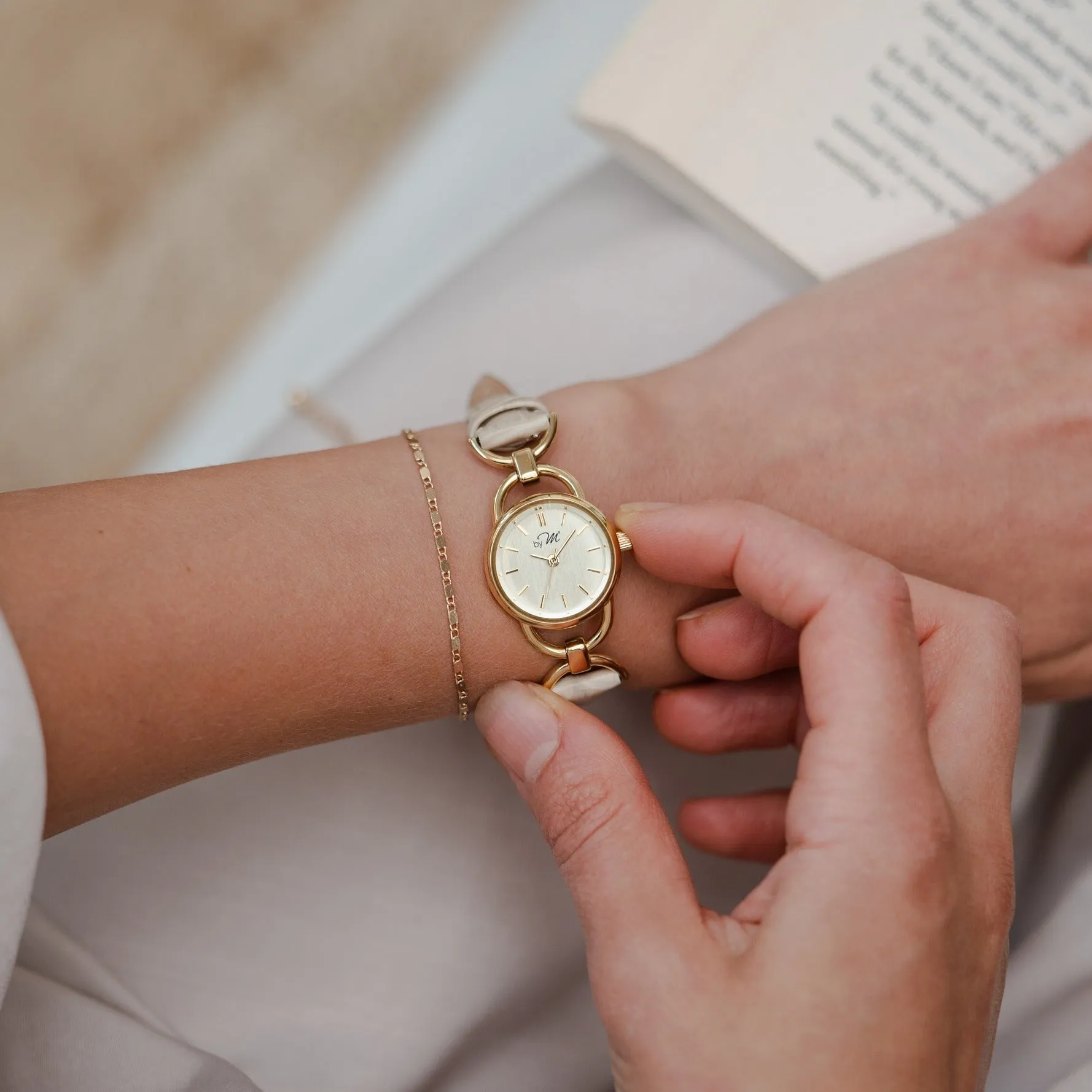 Link GD Opal - Gold Case, Champagne Gold Dial, Beige Leather Strap