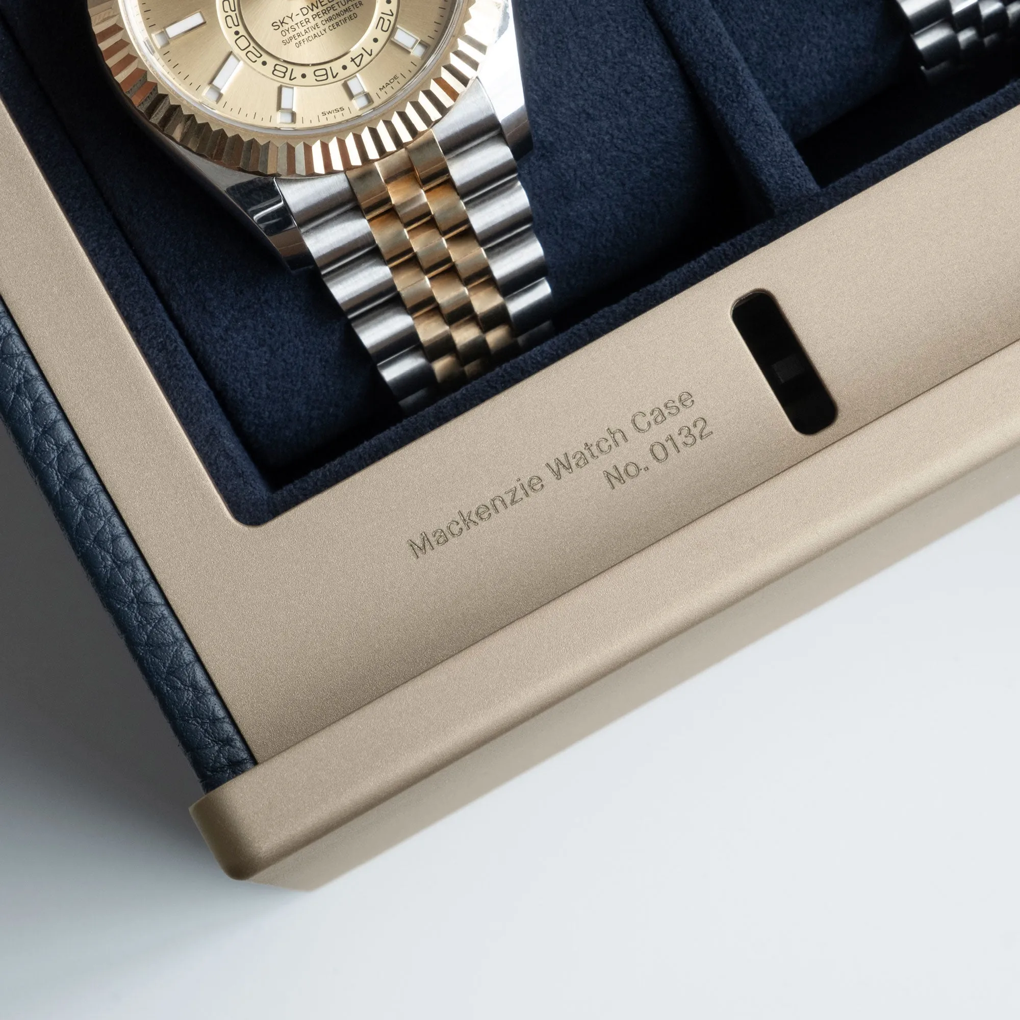 MACKENZIE 12 WATCH BRIEFCASE - MARINE / CHAMPAGNE