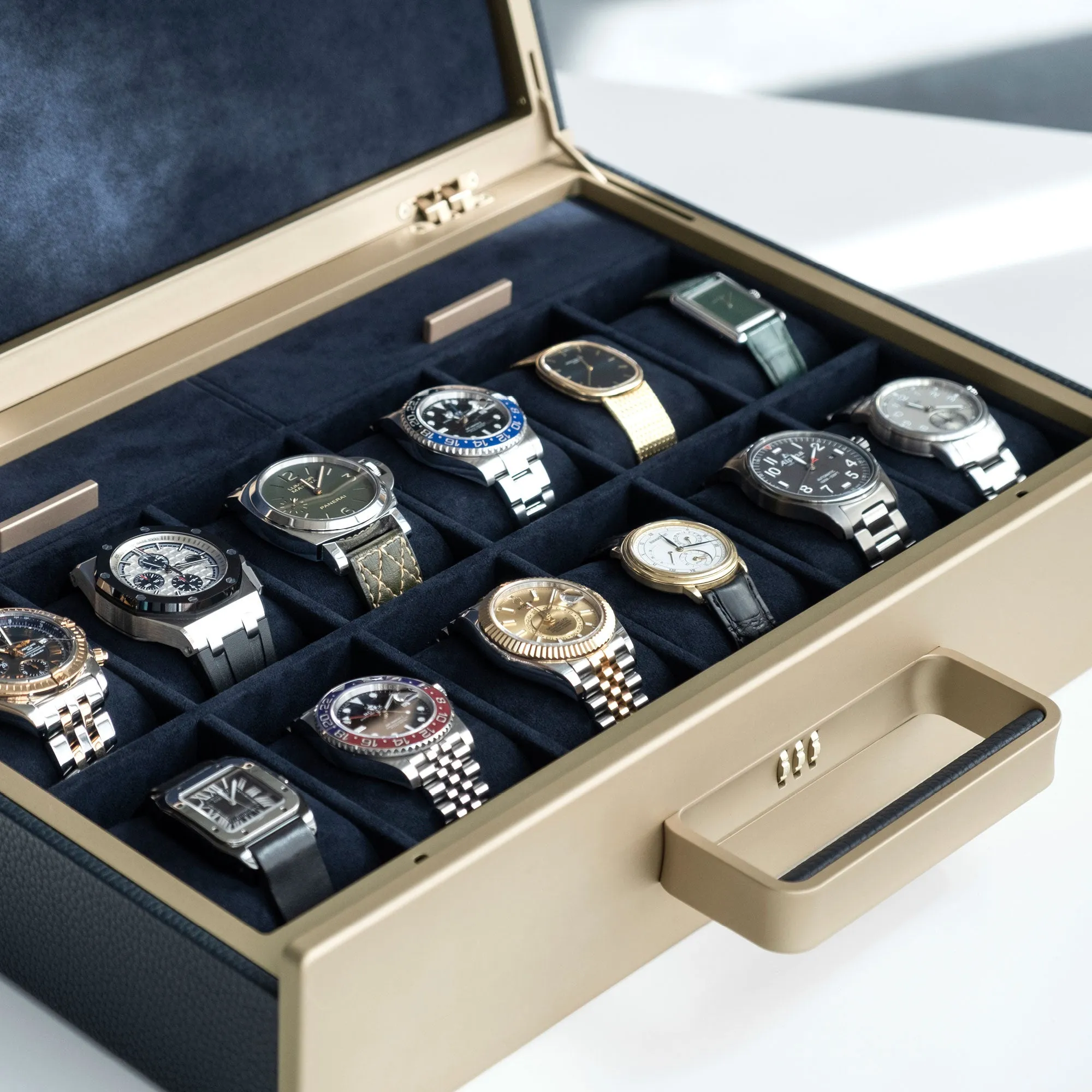 MACKENZIE 12 WATCH BRIEFCASE - MARINE / CHAMPAGNE