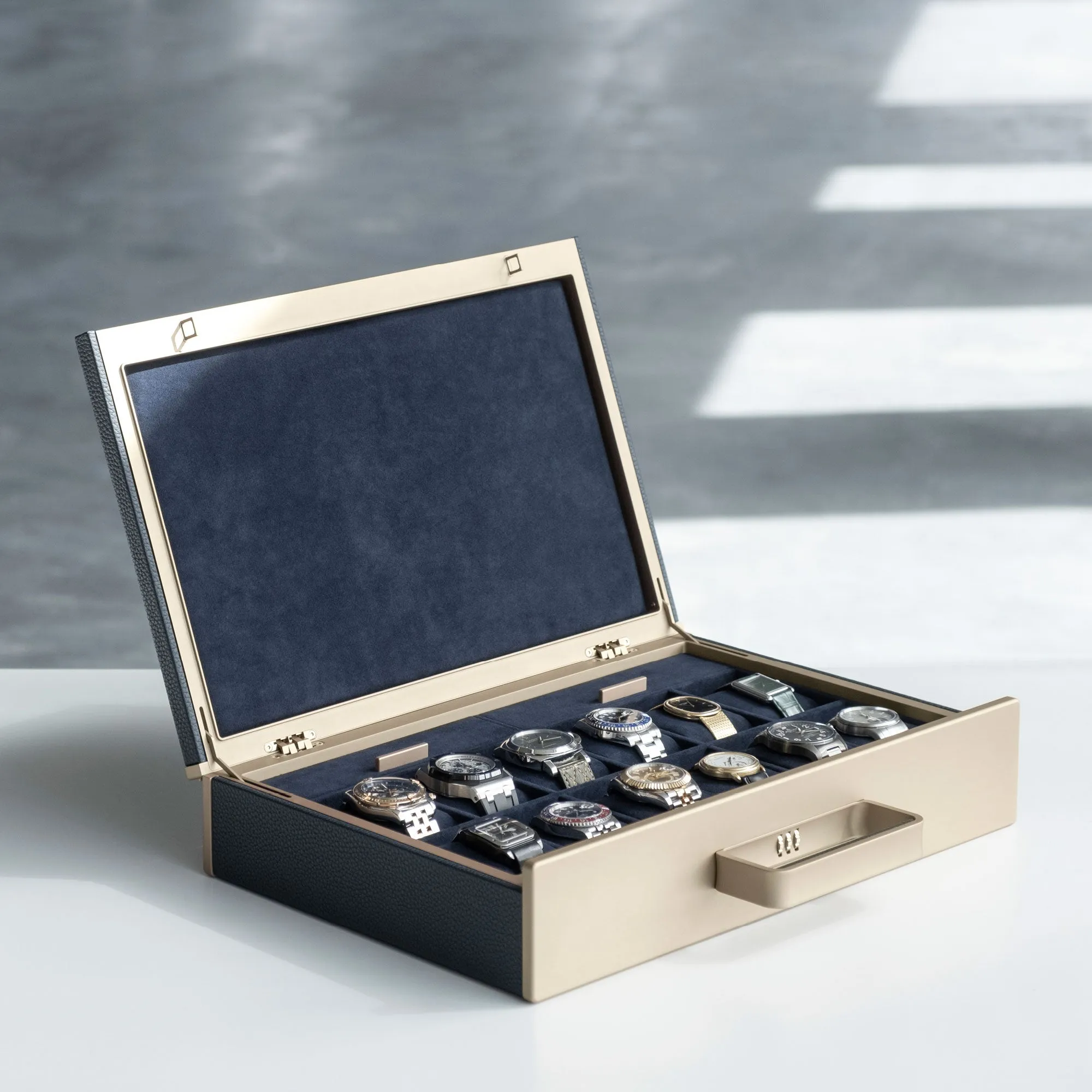 MACKENZIE 12 WATCH BRIEFCASE - MARINE / CHAMPAGNE