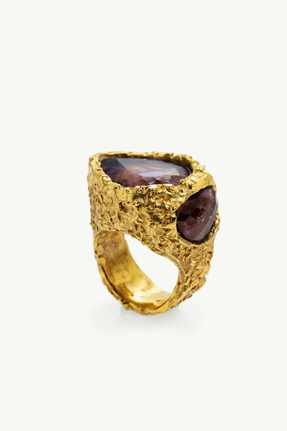 MARIE-ALEXANDRINE YVERNAULT | ŒIL PNK AMETH RING