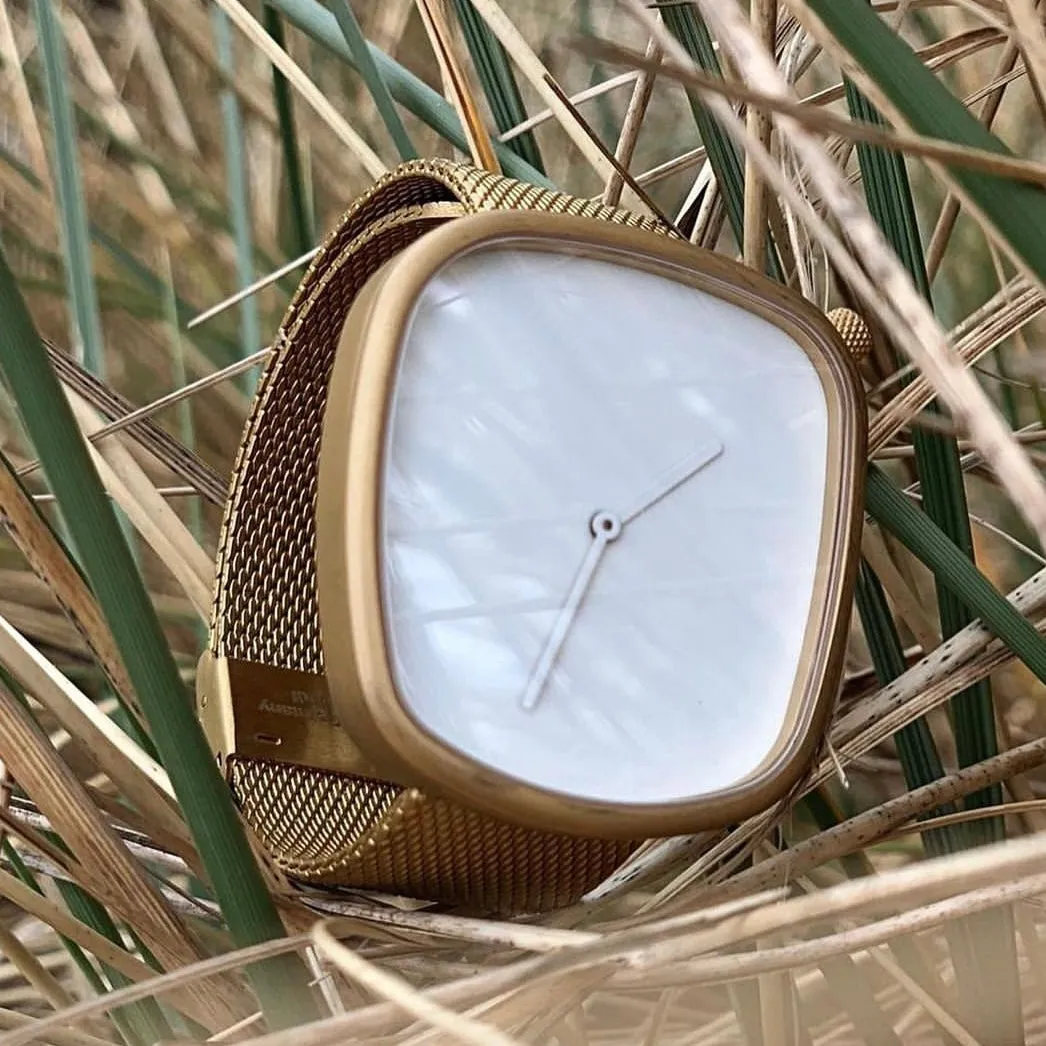 Minimalist Mesh Chain Watch