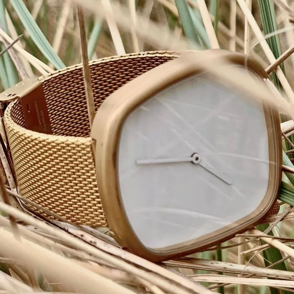 Minimalist Mesh Chain Watch