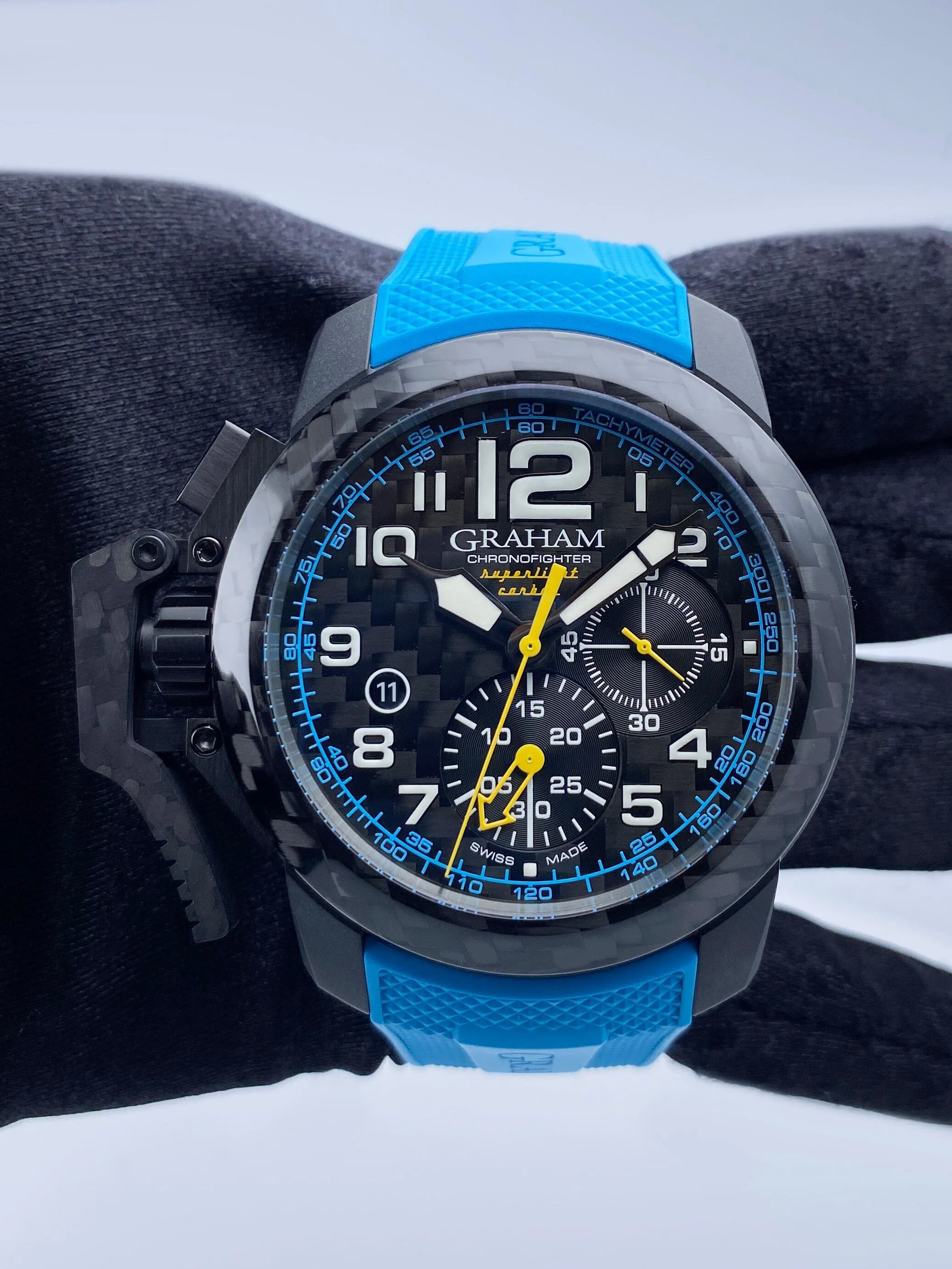New Graham Chronofighter Oversize Superlight Carbon Blue Mens Watch Box Papers
