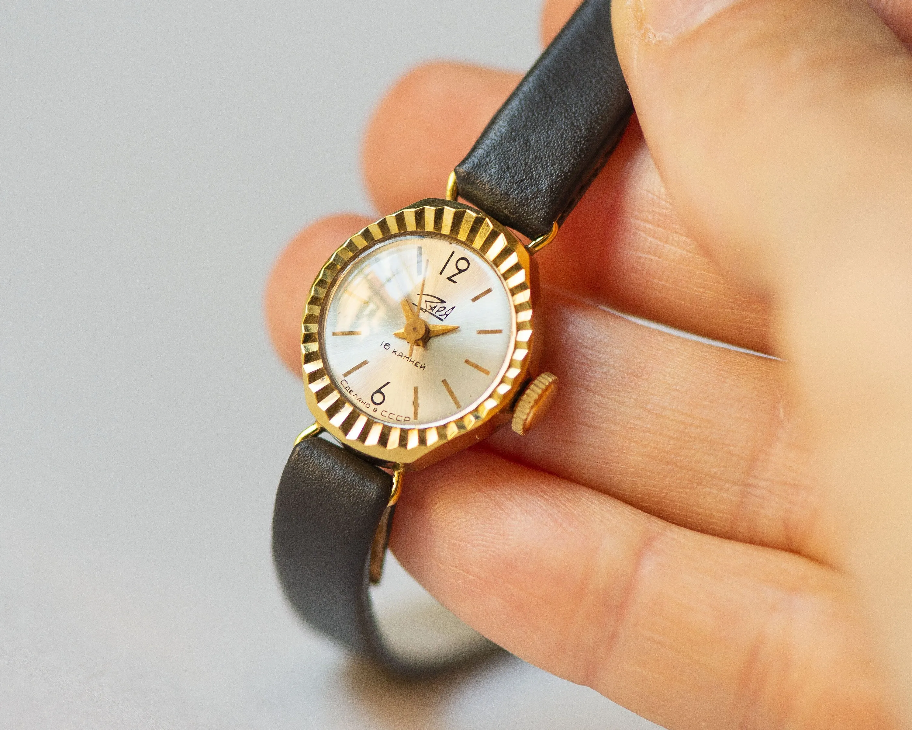 New old stock women watch minimalist Dawn, super small vintage lady watch delicate gift, gold plated watch NOS, new premium leather strap