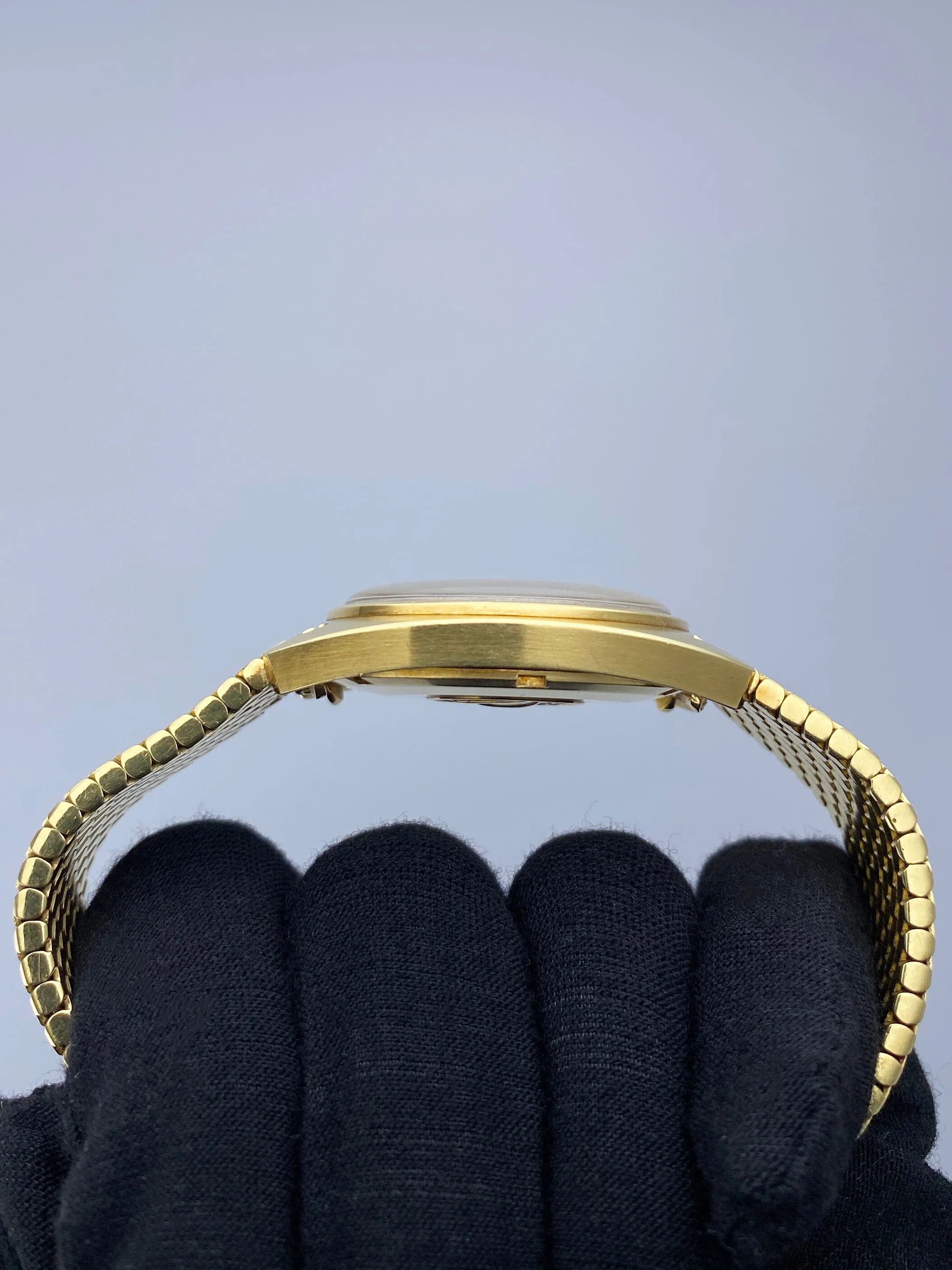 Omega Constellation 168.009 18K Yellow Gold Mens Watch