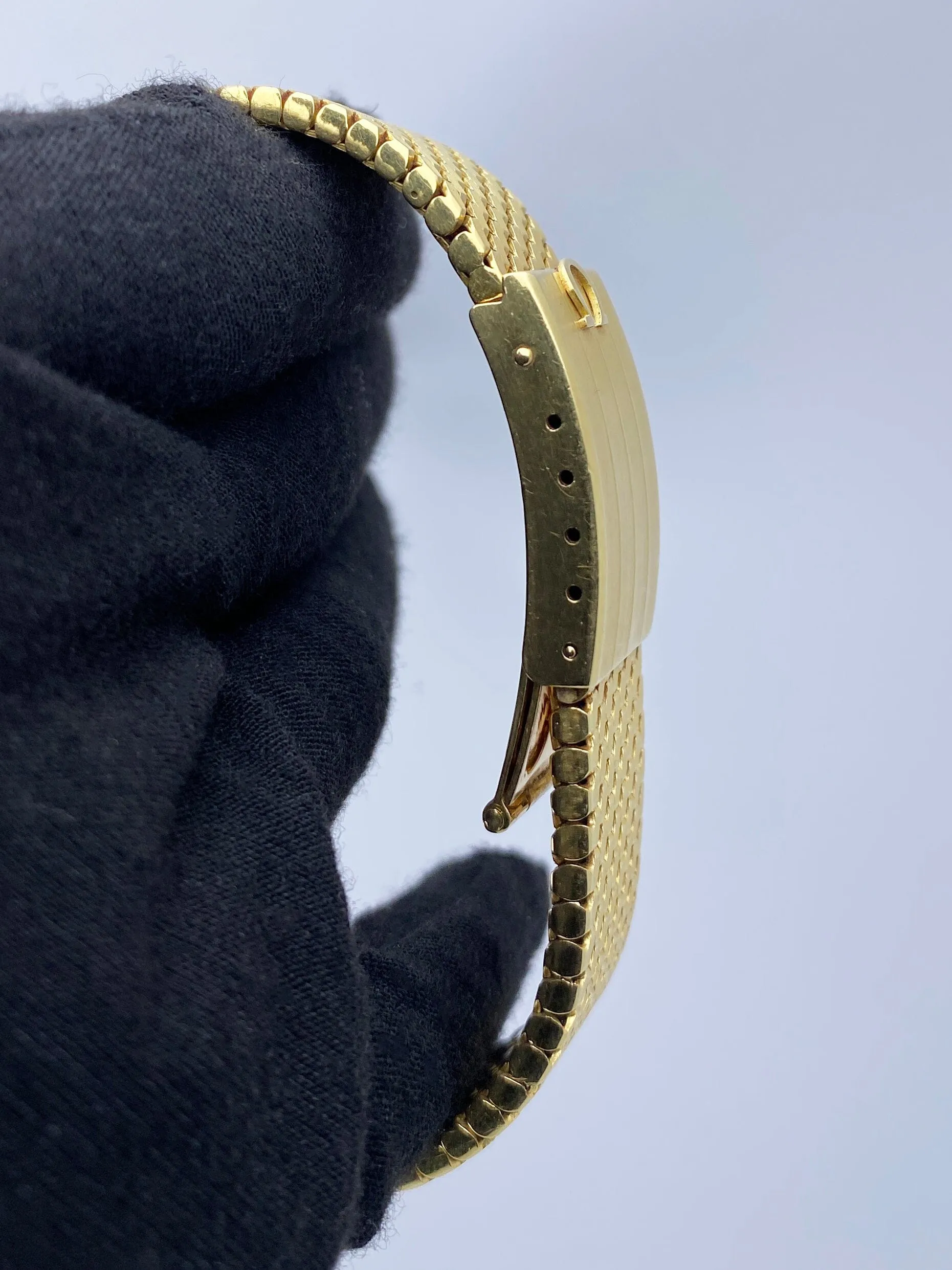 Omega Constellation 168.009 18K Yellow Gold Mens Watch