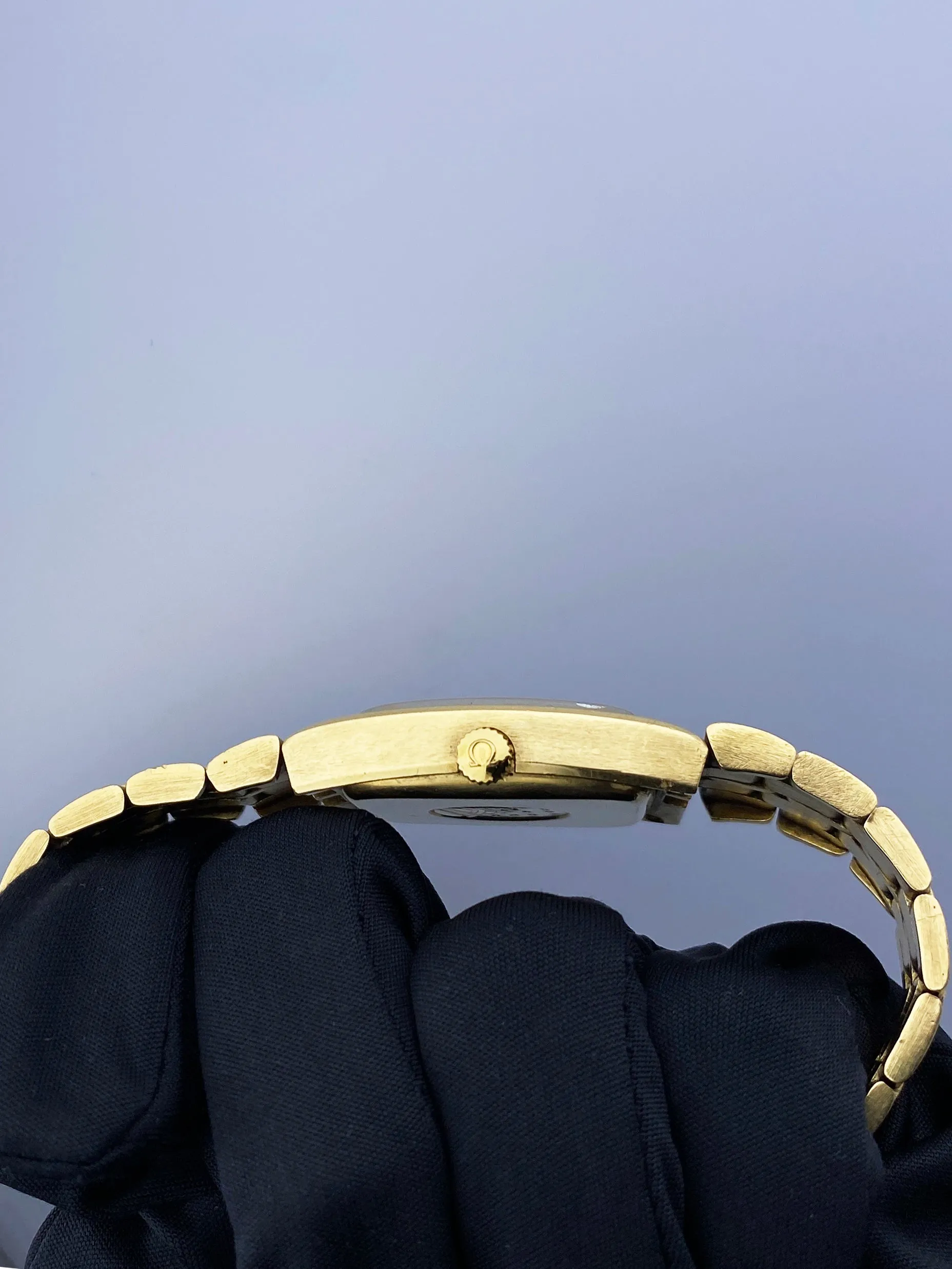 Omega Constellation Vintage 18K Yellow Gold Mens Watch