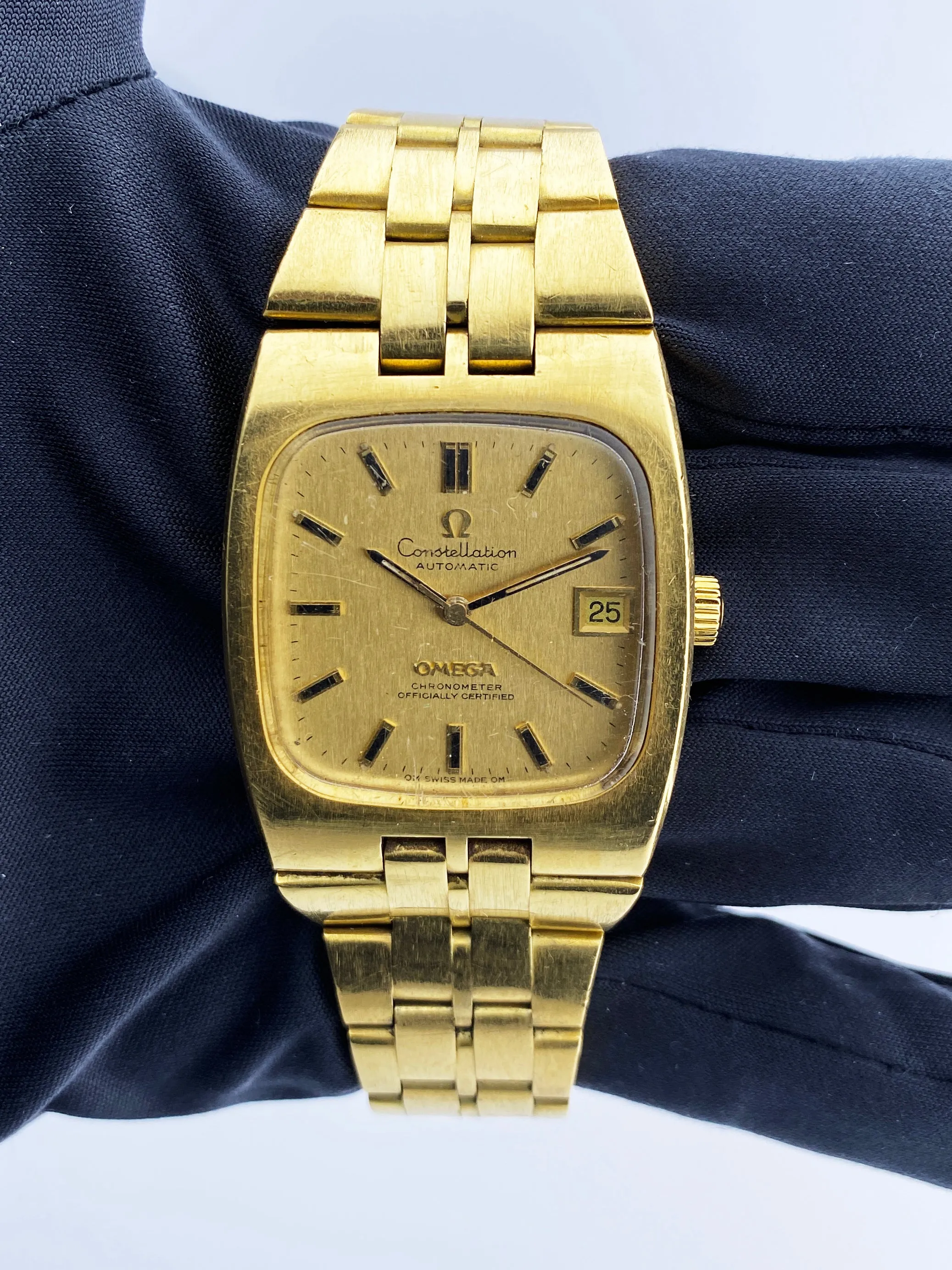 Omega Constellation Vintage 18K Yellow Gold Mens Watch