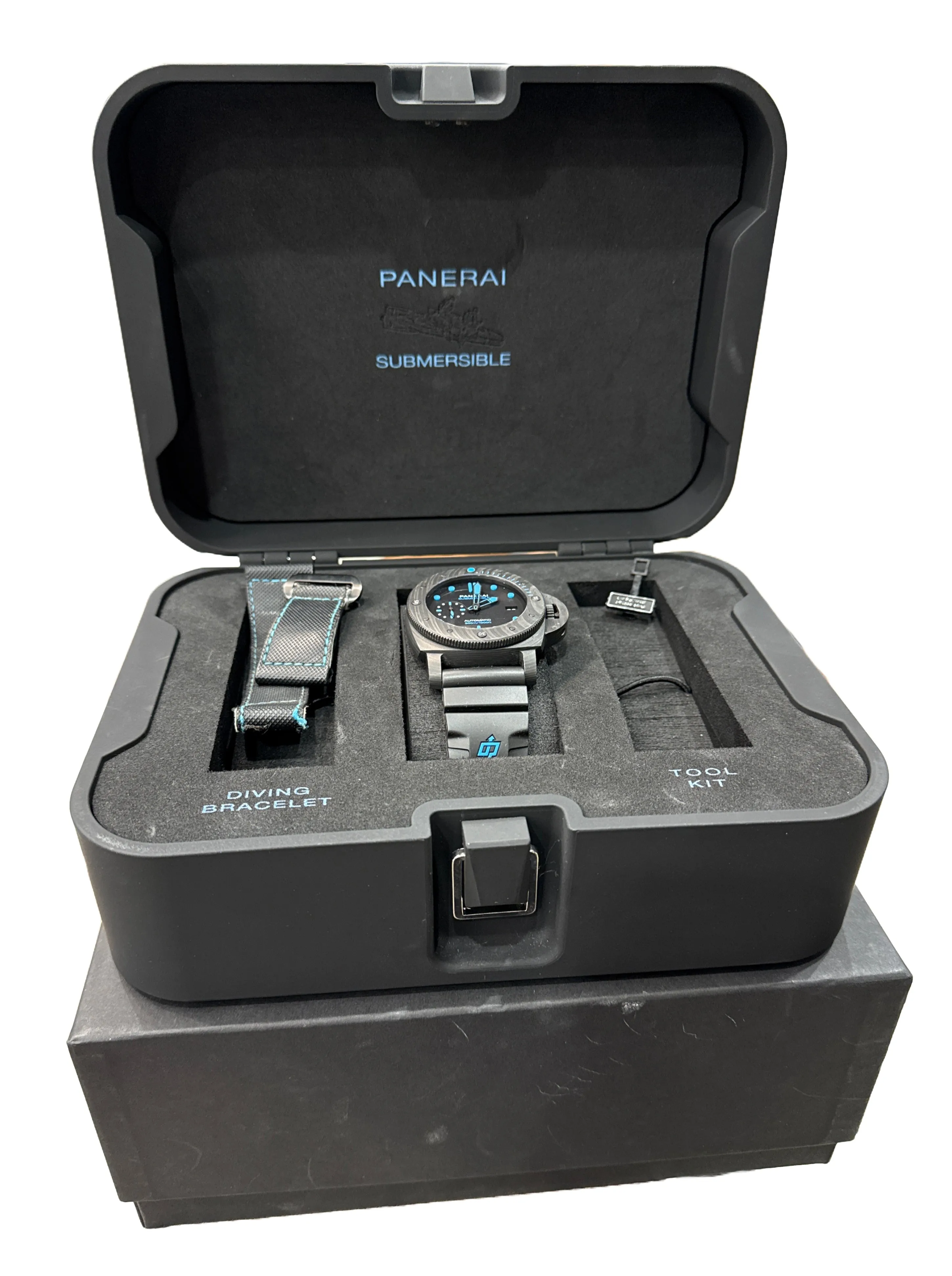 Panerai Submersible PAM 1616 Carbotech CARBON 47mm Black Blue Watch PAM01616 BOX