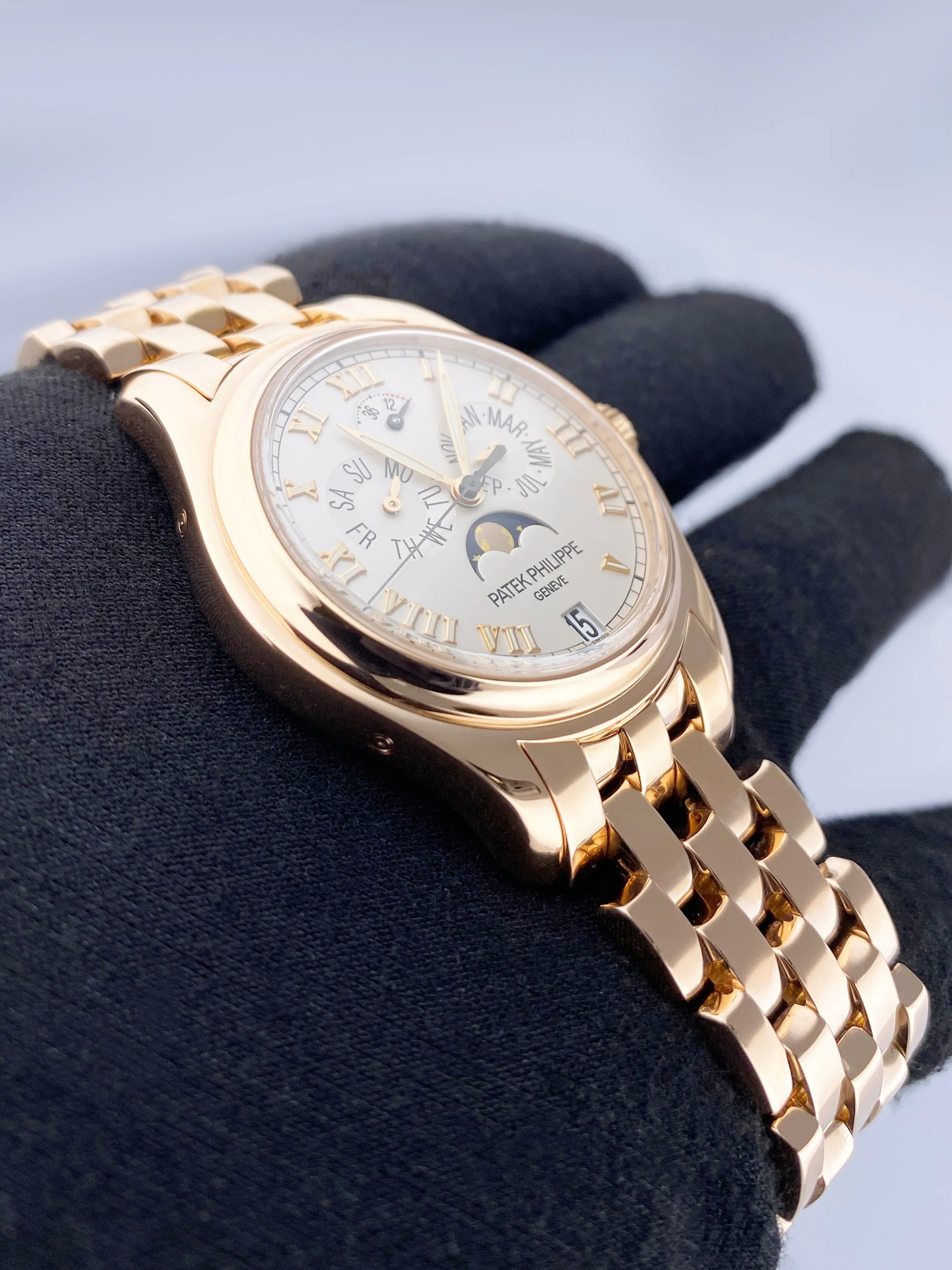 Patek Philippe Annual Calendar 5036/1R-001 Mens Watch Box Papers