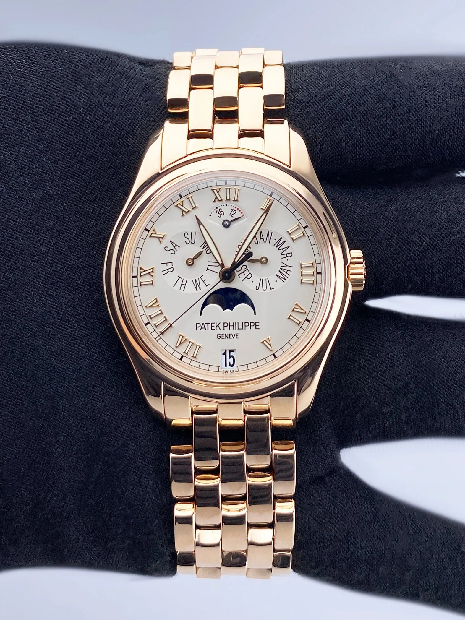 Patek Philippe Annual Calendar 5036/1R-001 Mens Watch Box Papers