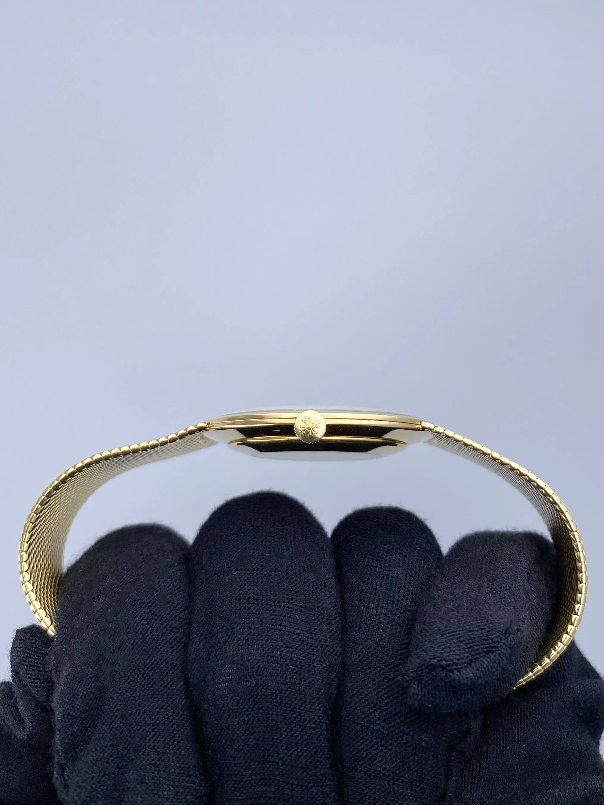 Patek Philippe Calatrava 3520/10 18K Yellow Gold Watch