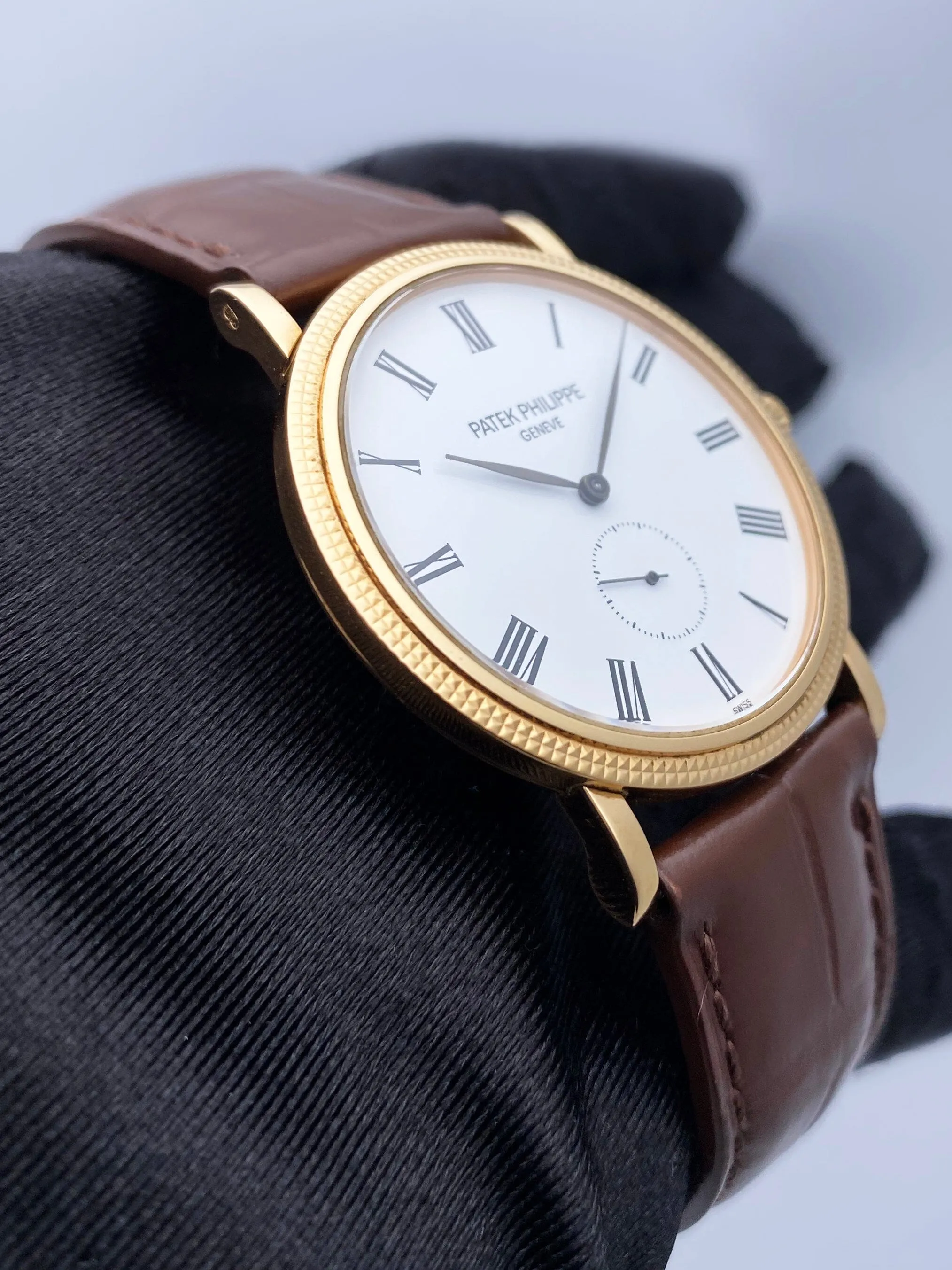 Patek Philippe Calatrava 5119R 18K Rose Gold Mens Watch Box Papers