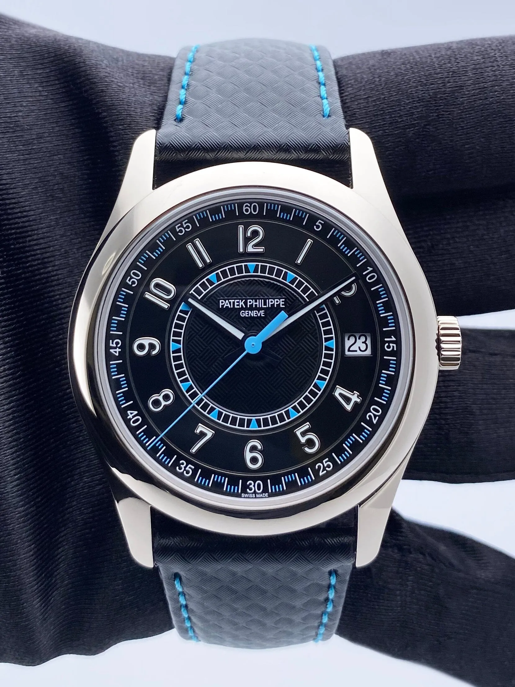 Patek Philippe Calatrava 6007G-011 Blue Mens Watch Box Papers