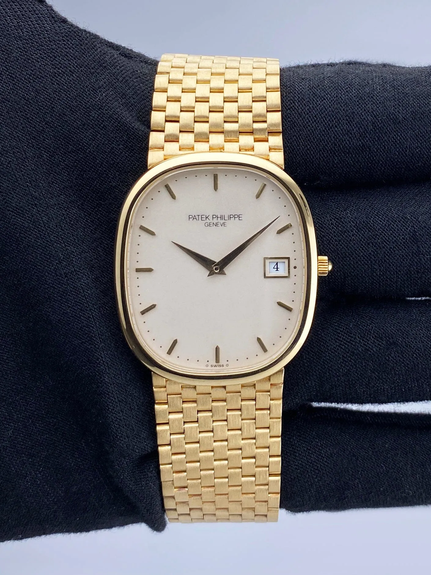 Patek Philippe Ellipse 3747/1 Cream Dial 18K Yellow Gold Mens Watch