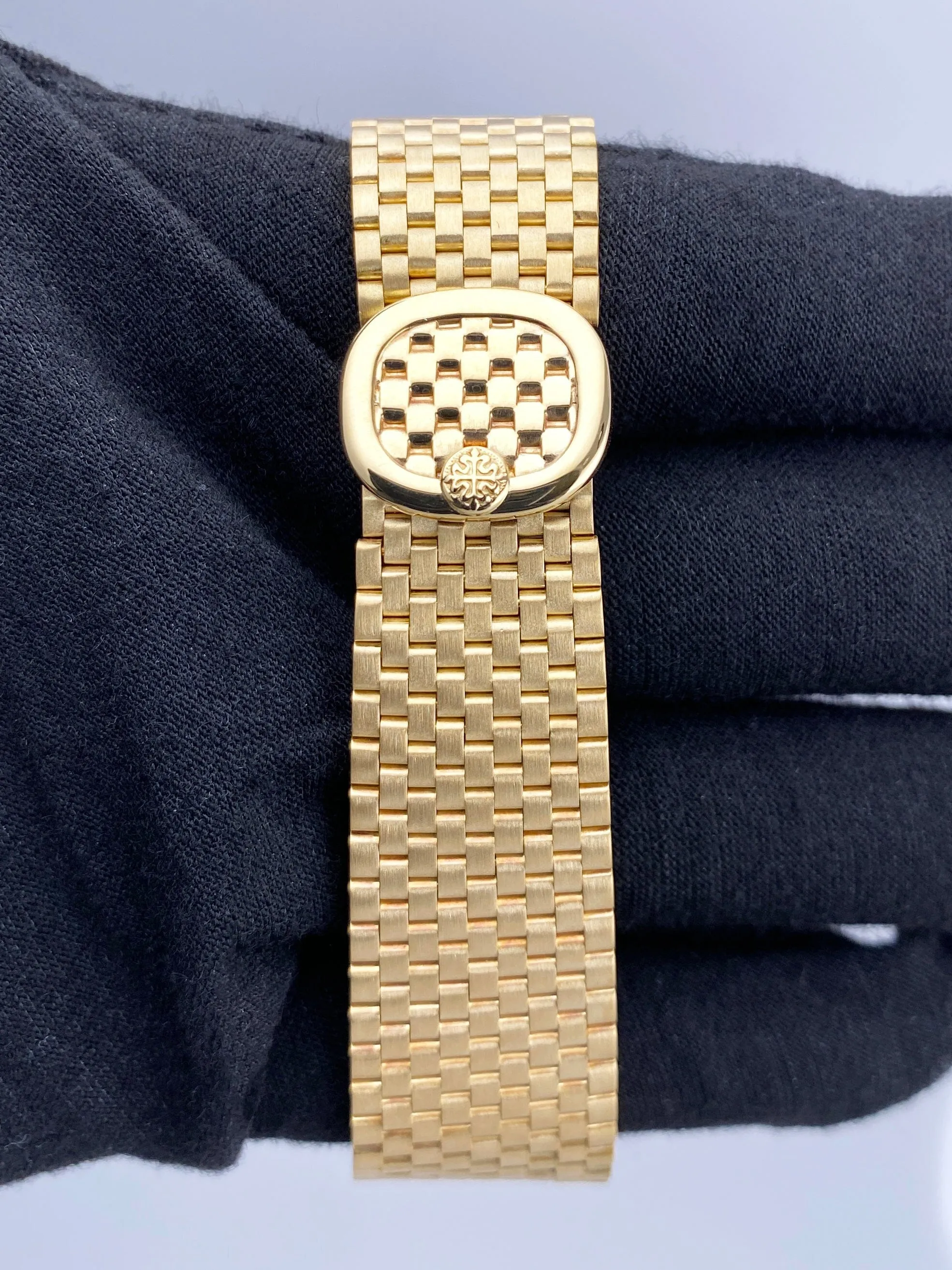 Patek Philippe Ellipse 3747/1 Cream Dial 18K Yellow Gold Mens Watch