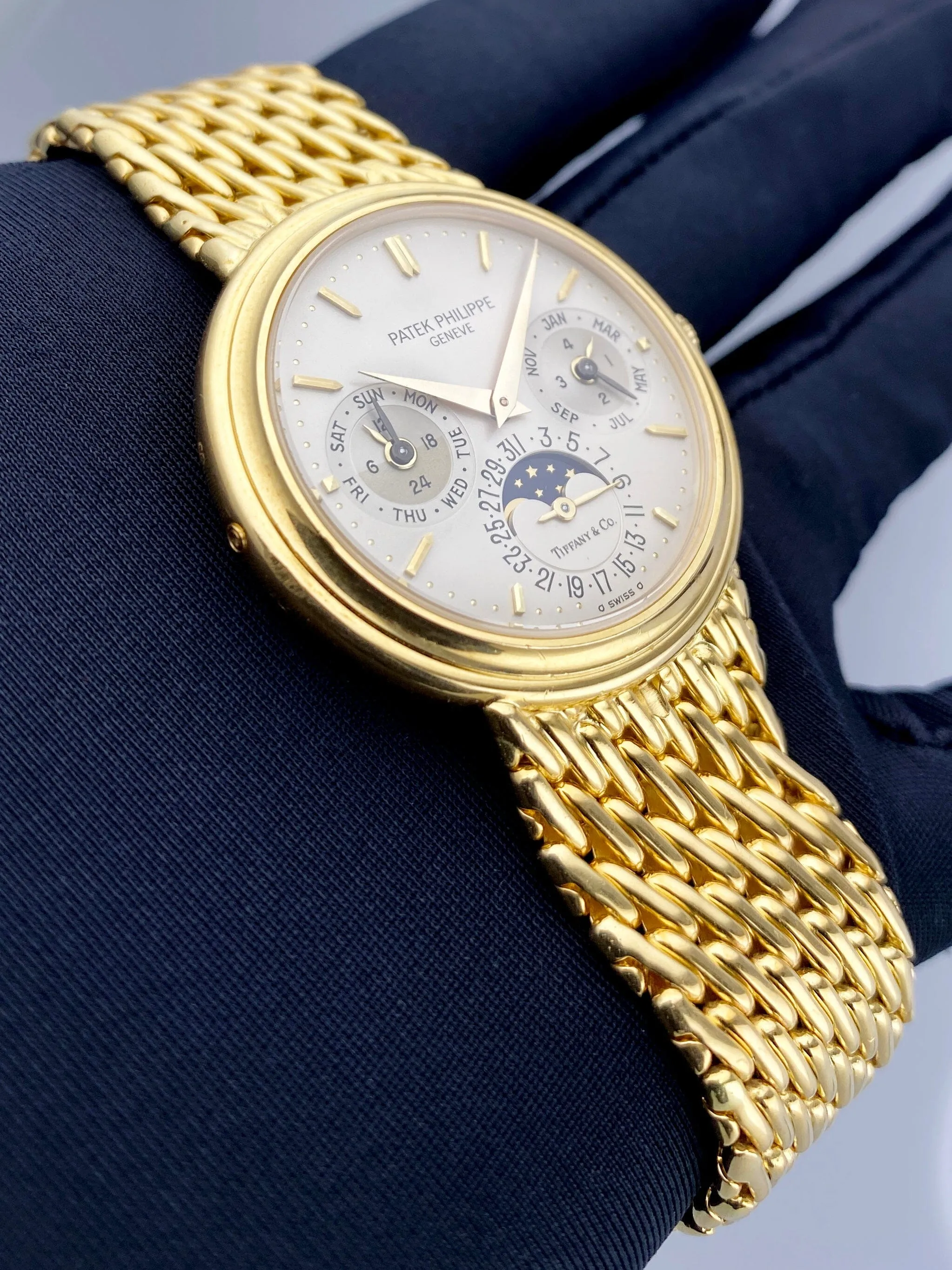 Patek Philippe Perpetual Calendar Tiffany & Co.3945J Mens Watch Box Papers